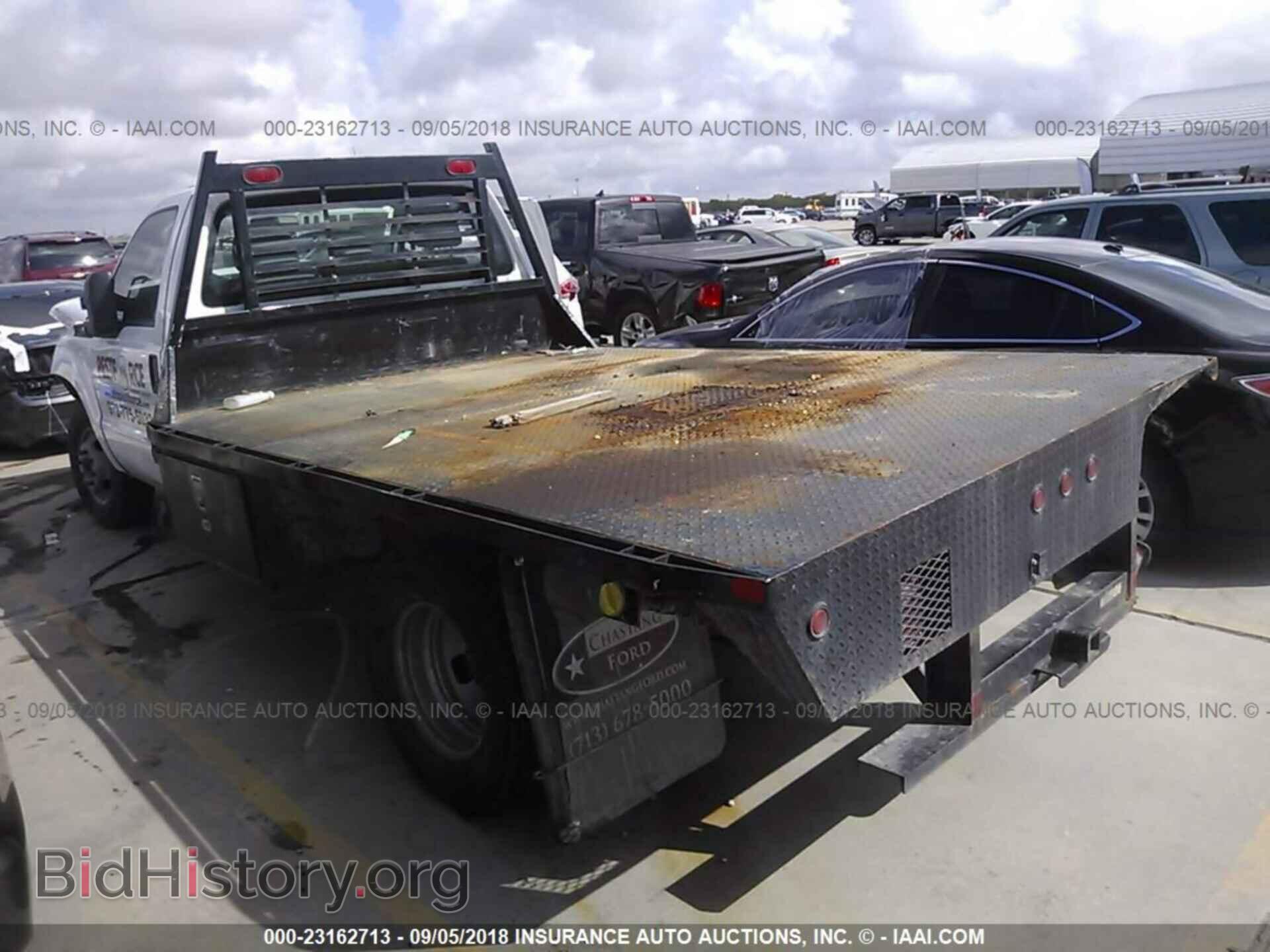 2015 Ford F350 - VIN: 1FDRF3G66FEA47686 - Фото 3