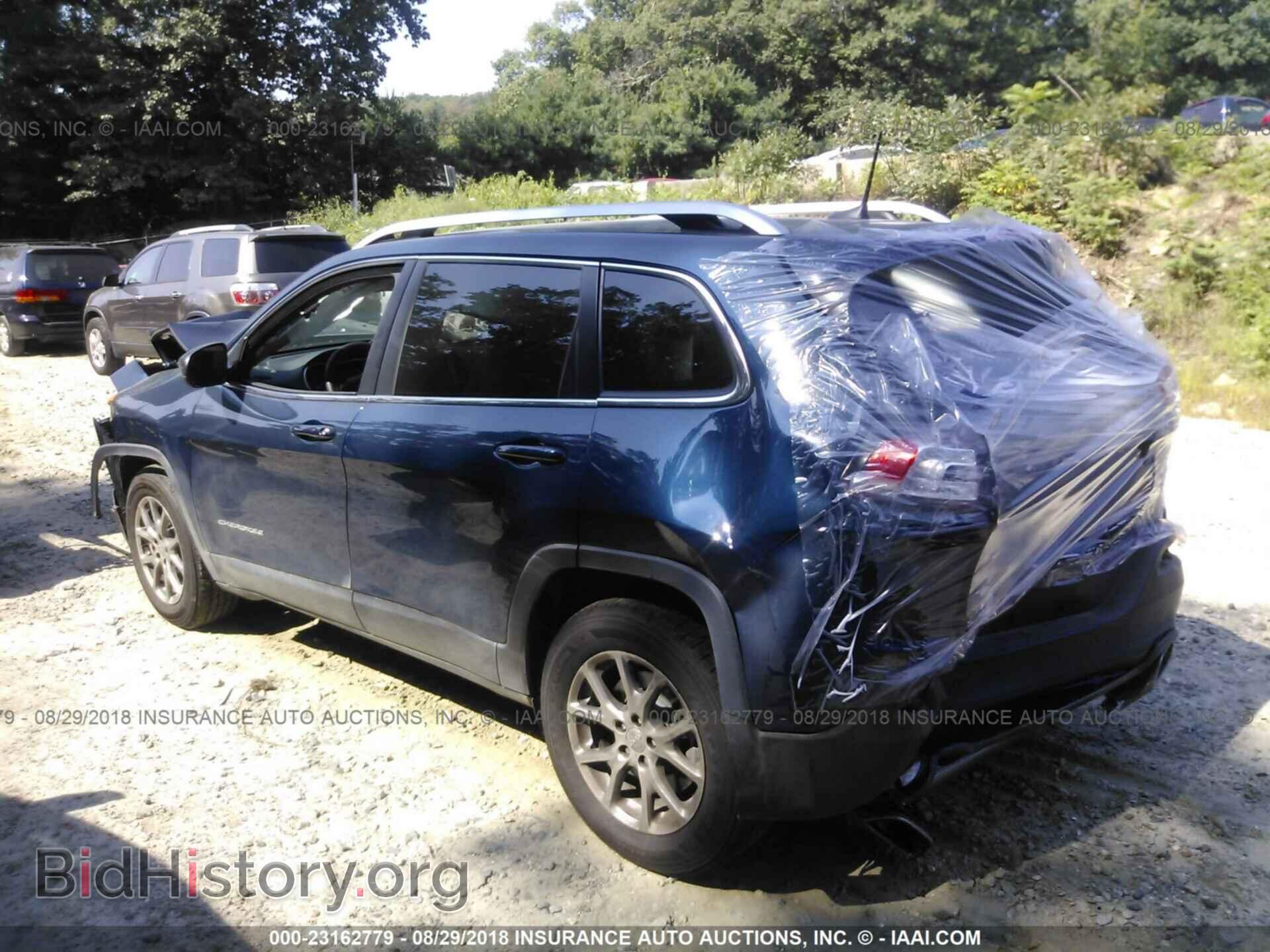 2018 Jeep Cherokee - VIN: 1C4PJMLXXJD617475 - Фото 3