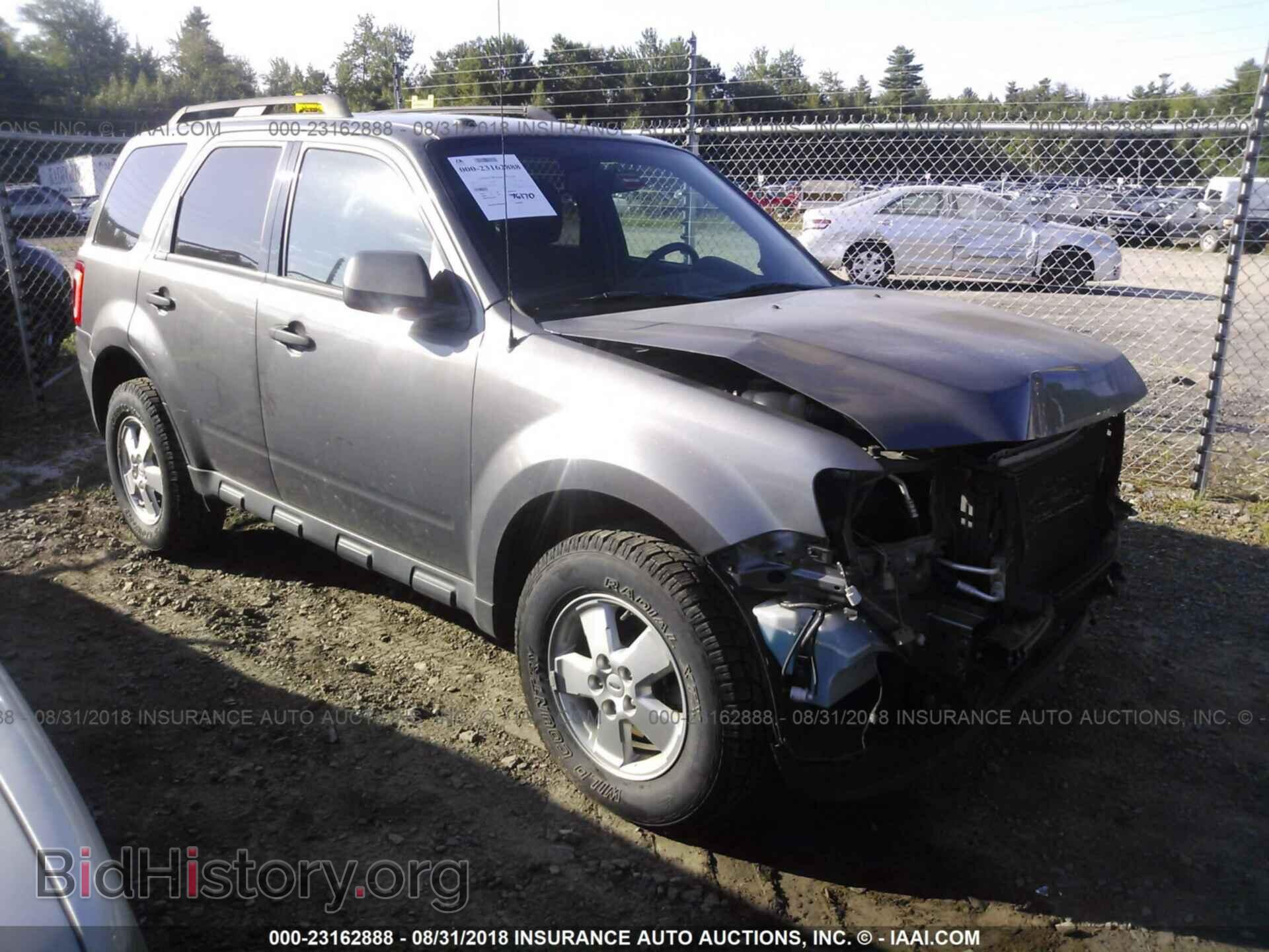 Photo 1FMCU9D76BKC05323 - Ford Escape 2011