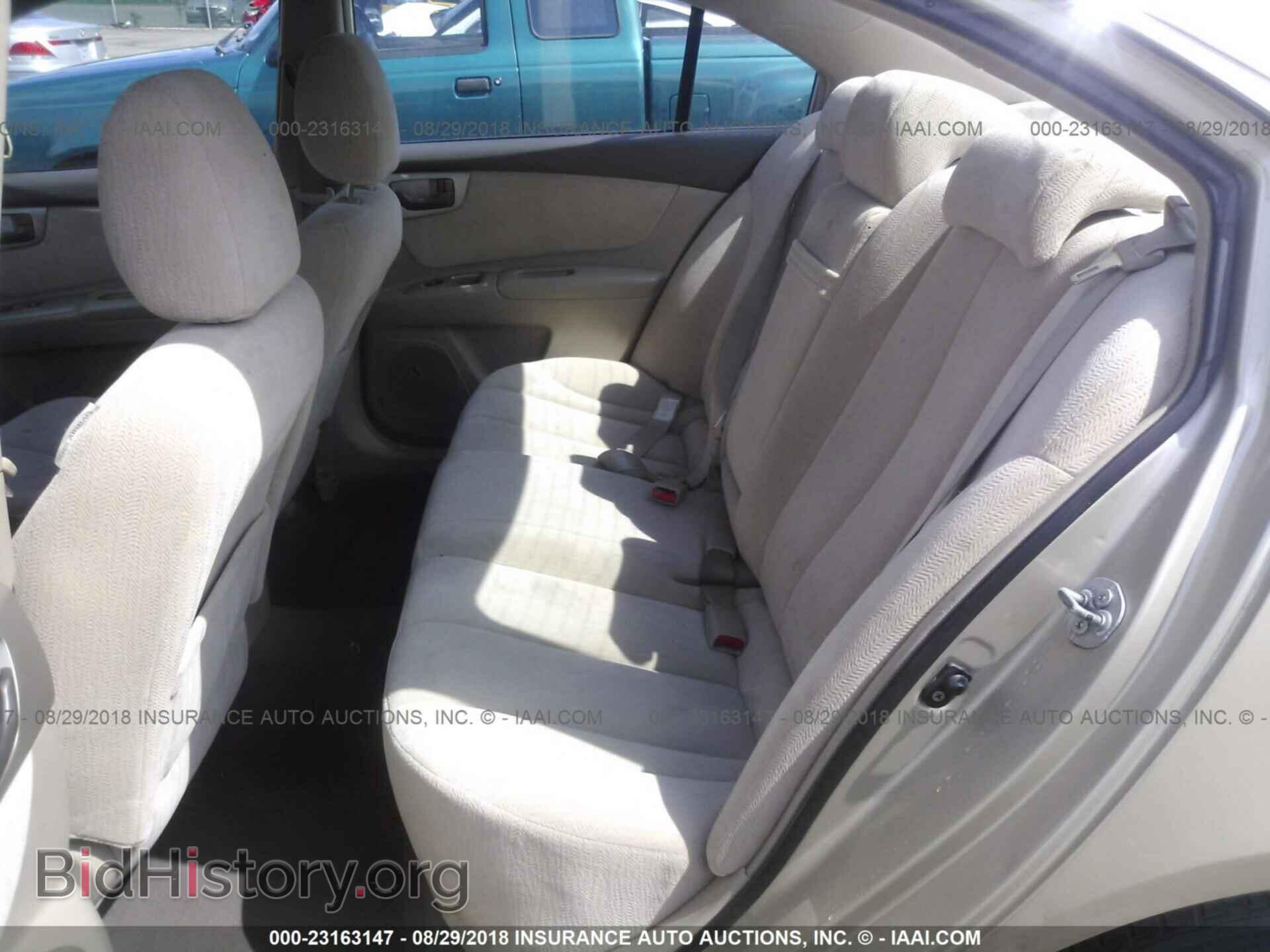 2008 KIA OPTIMA - VIN: KNAGE123385177392 - Фото 8