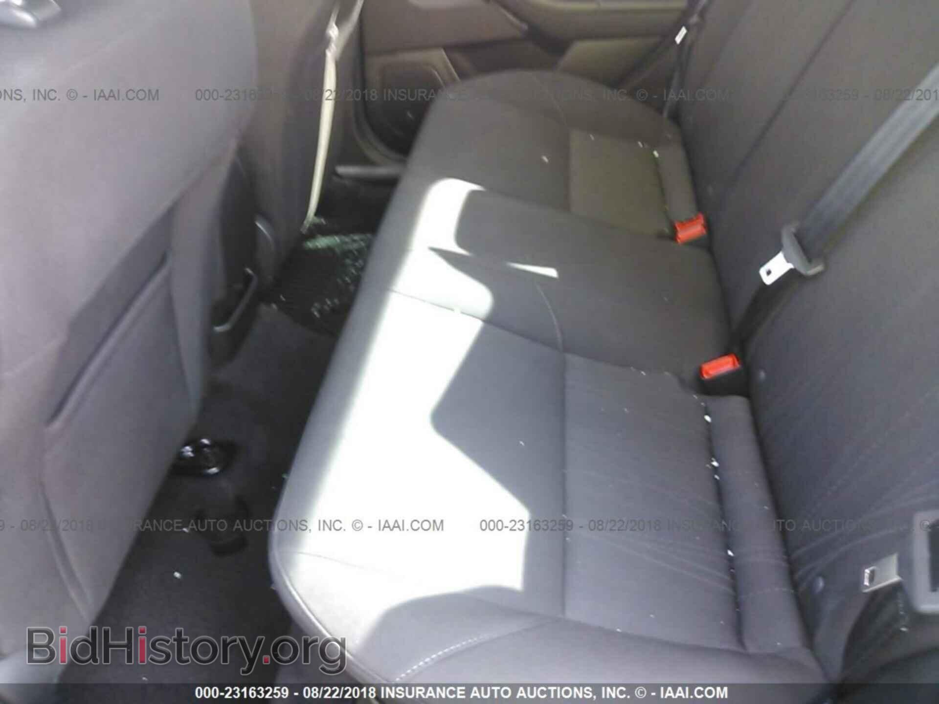 2017 Ford Focus - VIN: 1FADP3H22HL308257 - Photo 8