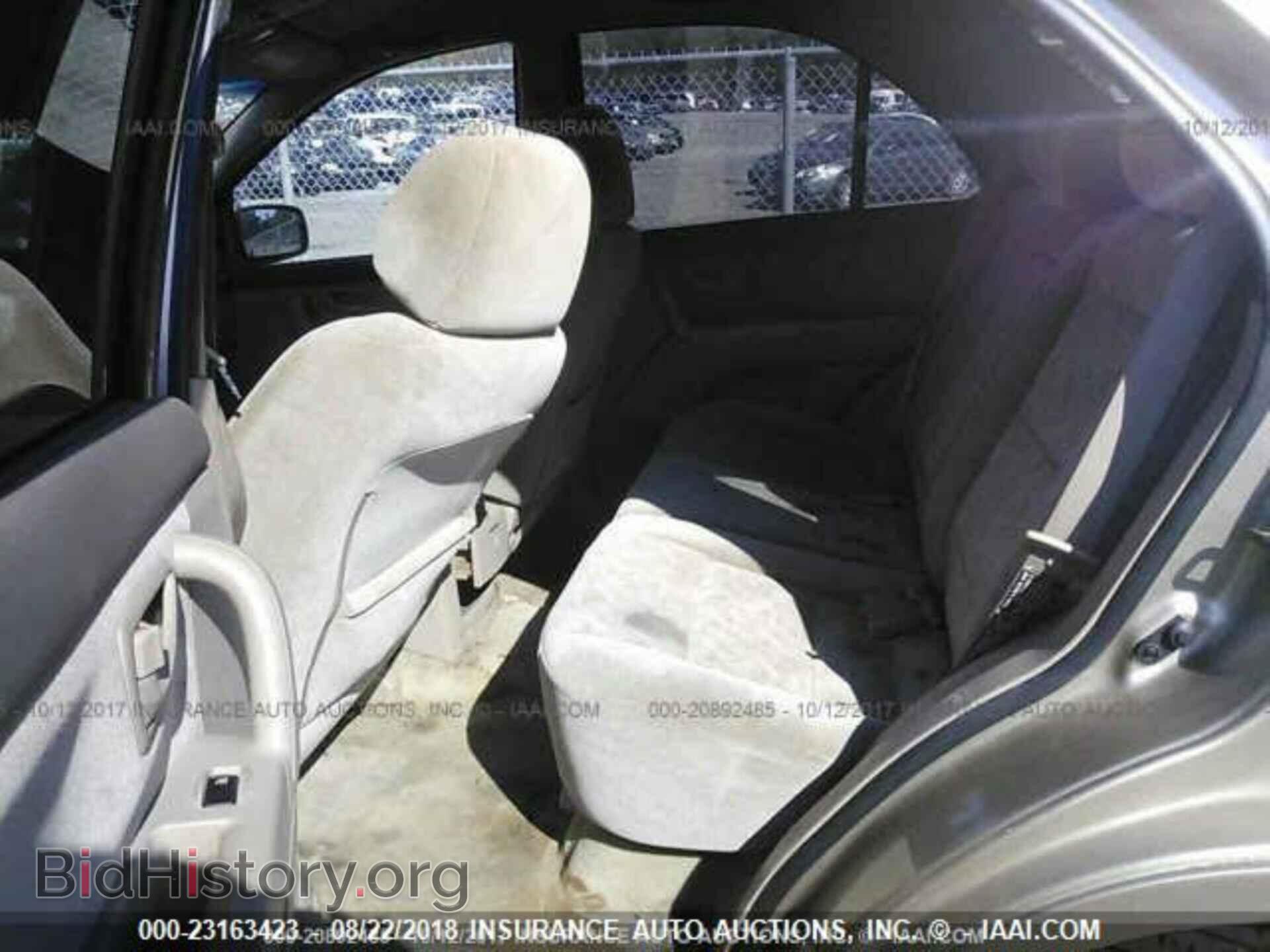 2006 KIA SORENTO - VIN: KNDJD733165641015 - Фото 8