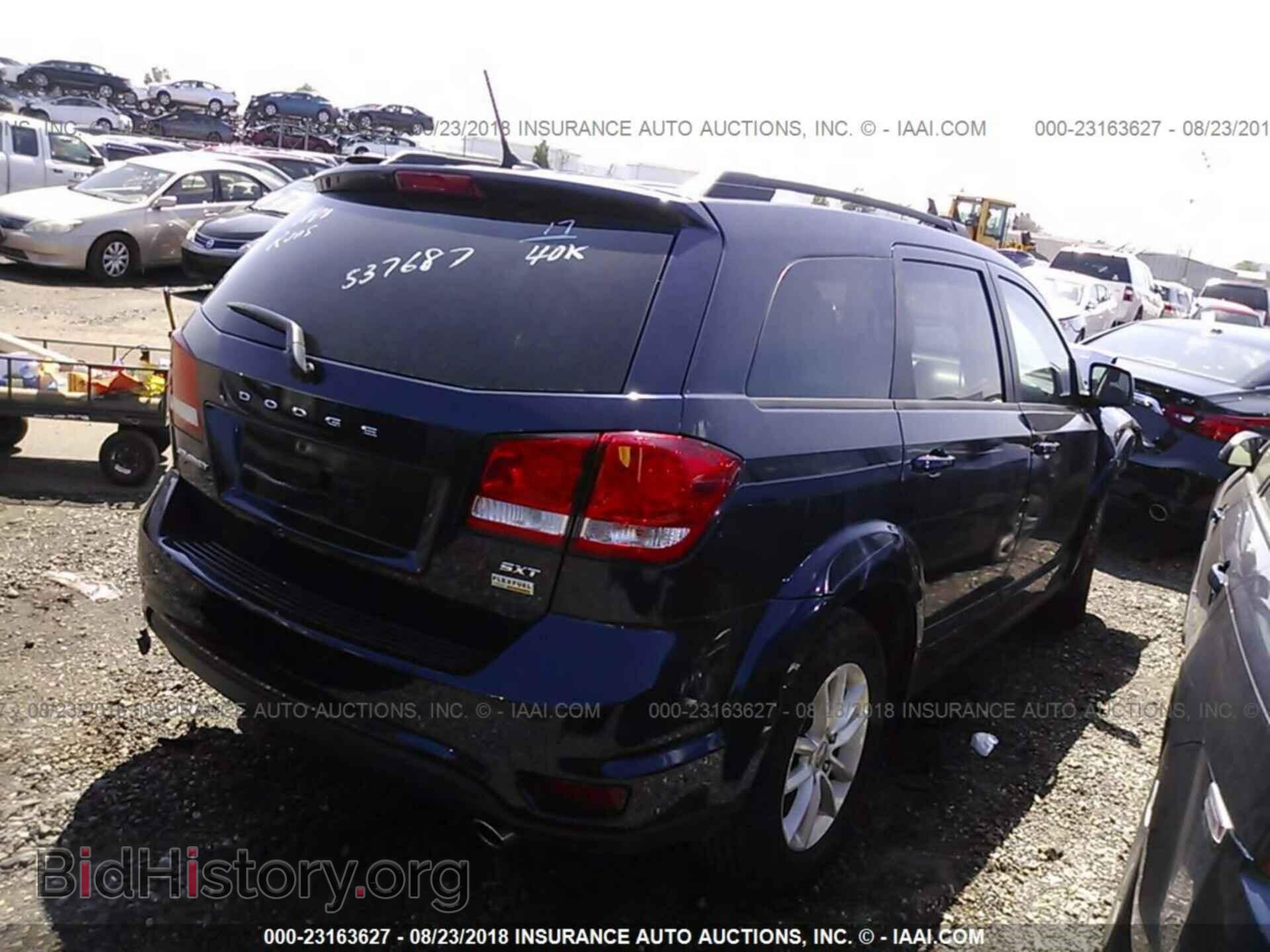 2017 Dodge Journey - VIN: 3C4PDCBG9HT537687 - Фото 4