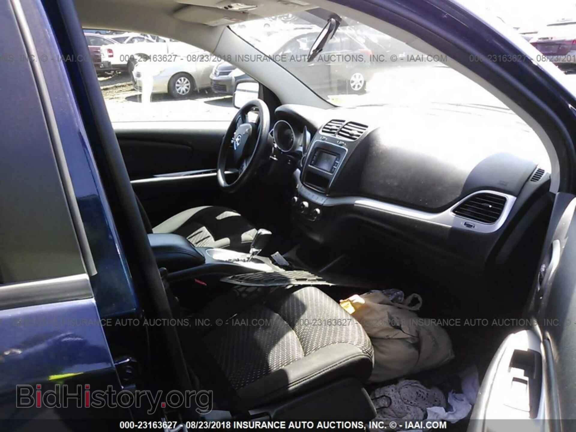 2017 Dodge Journey - VIN: 3C4PDCBG9HT537687 - Фото 5