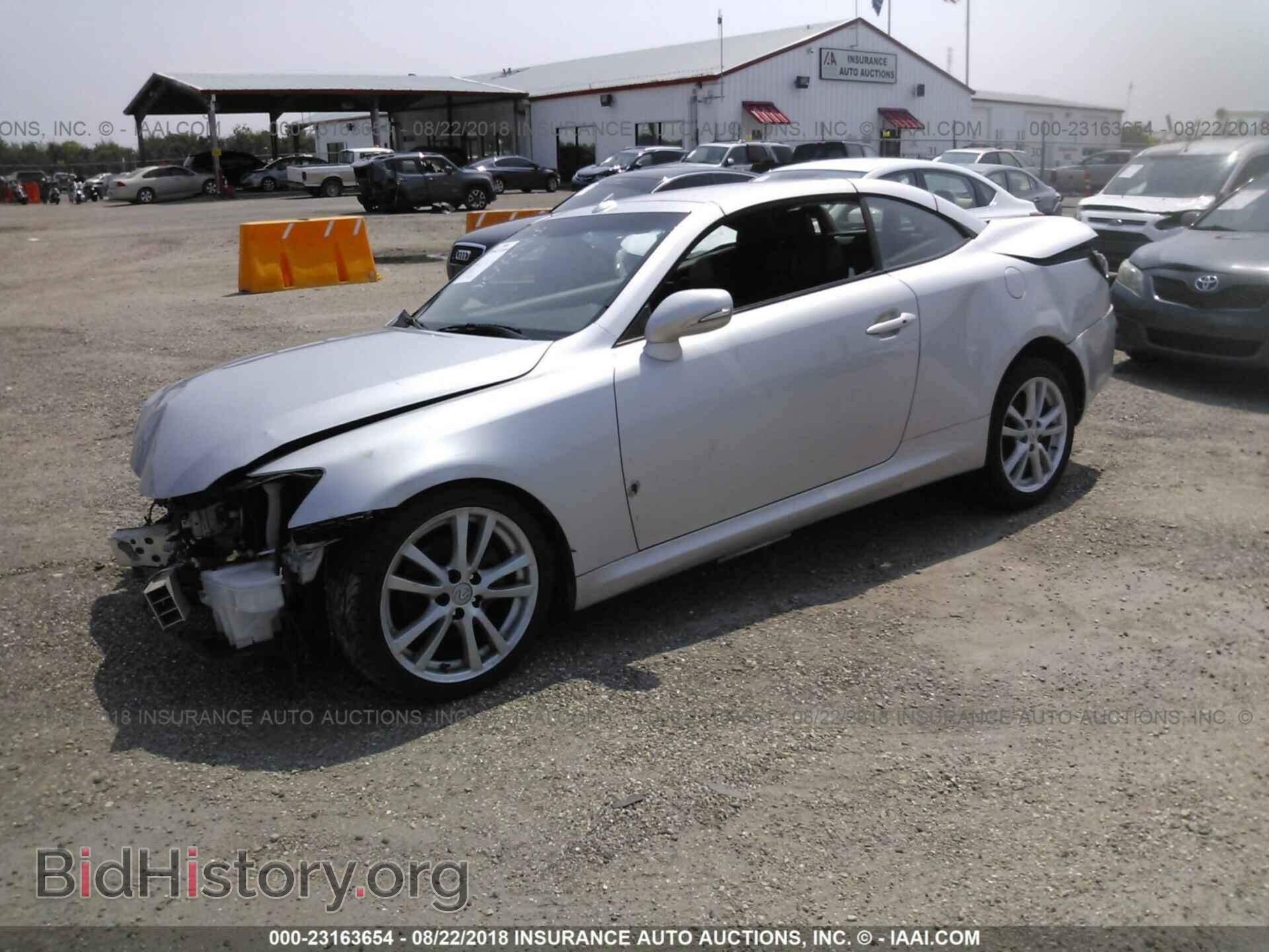 2011 Lexus Is - VIN: JTHFF2C20B2521002 - Фото 2