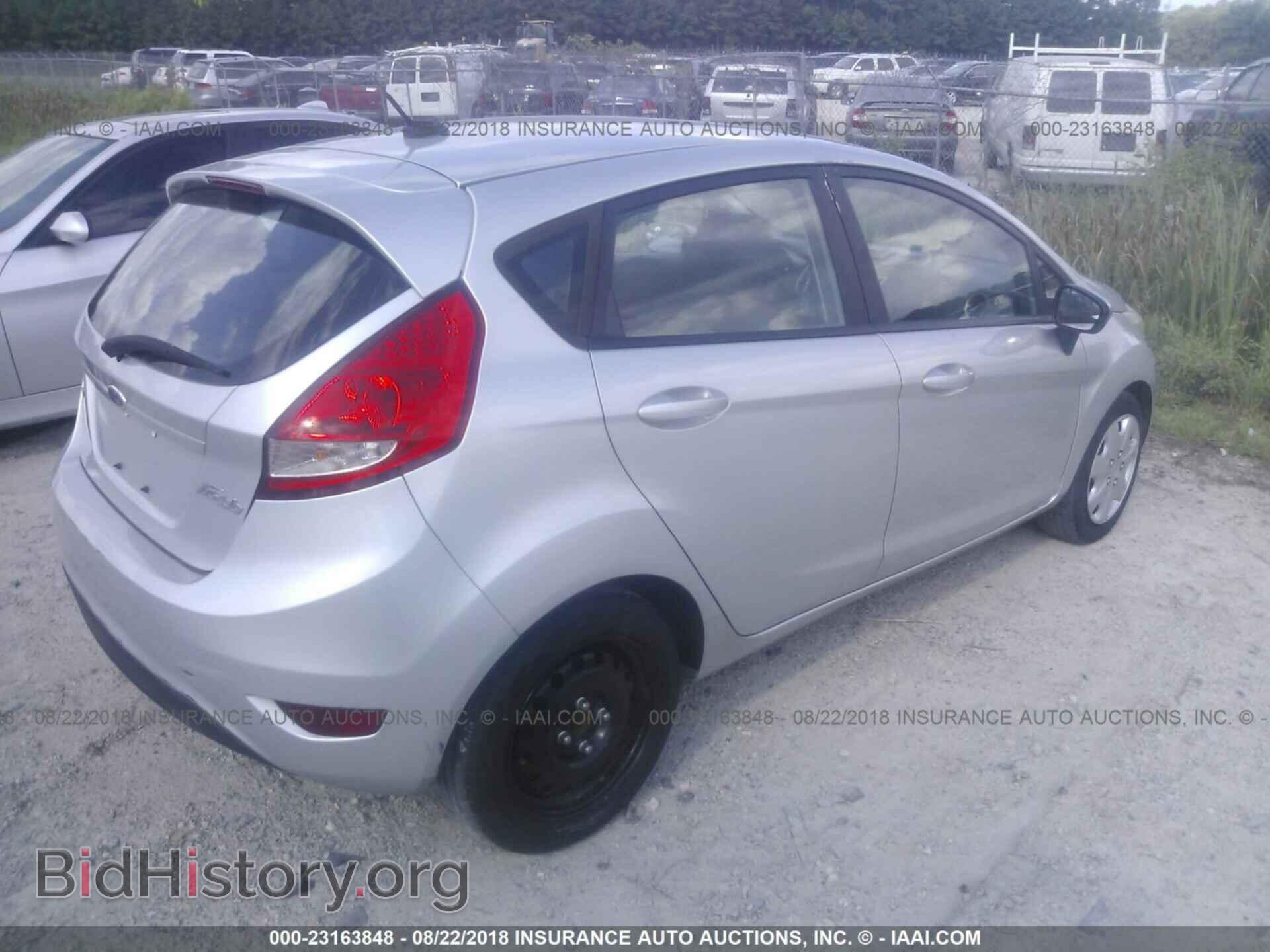 2012 Ford Fiesta - VIN: 3FADP4EJ5CM162638 - Photo 4