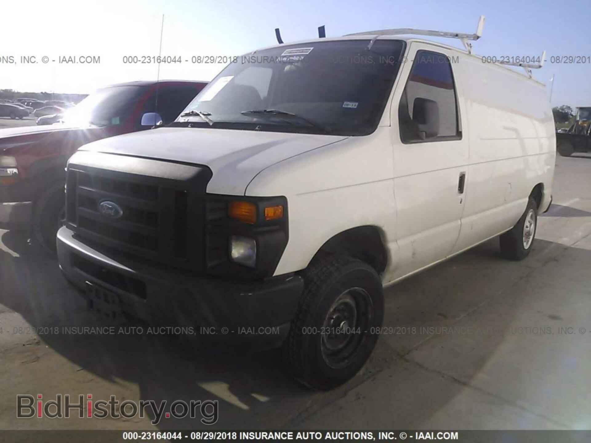 2012 Ford Econoline - VIN: 1FTNE1ELXCDB25083 - Фото 2