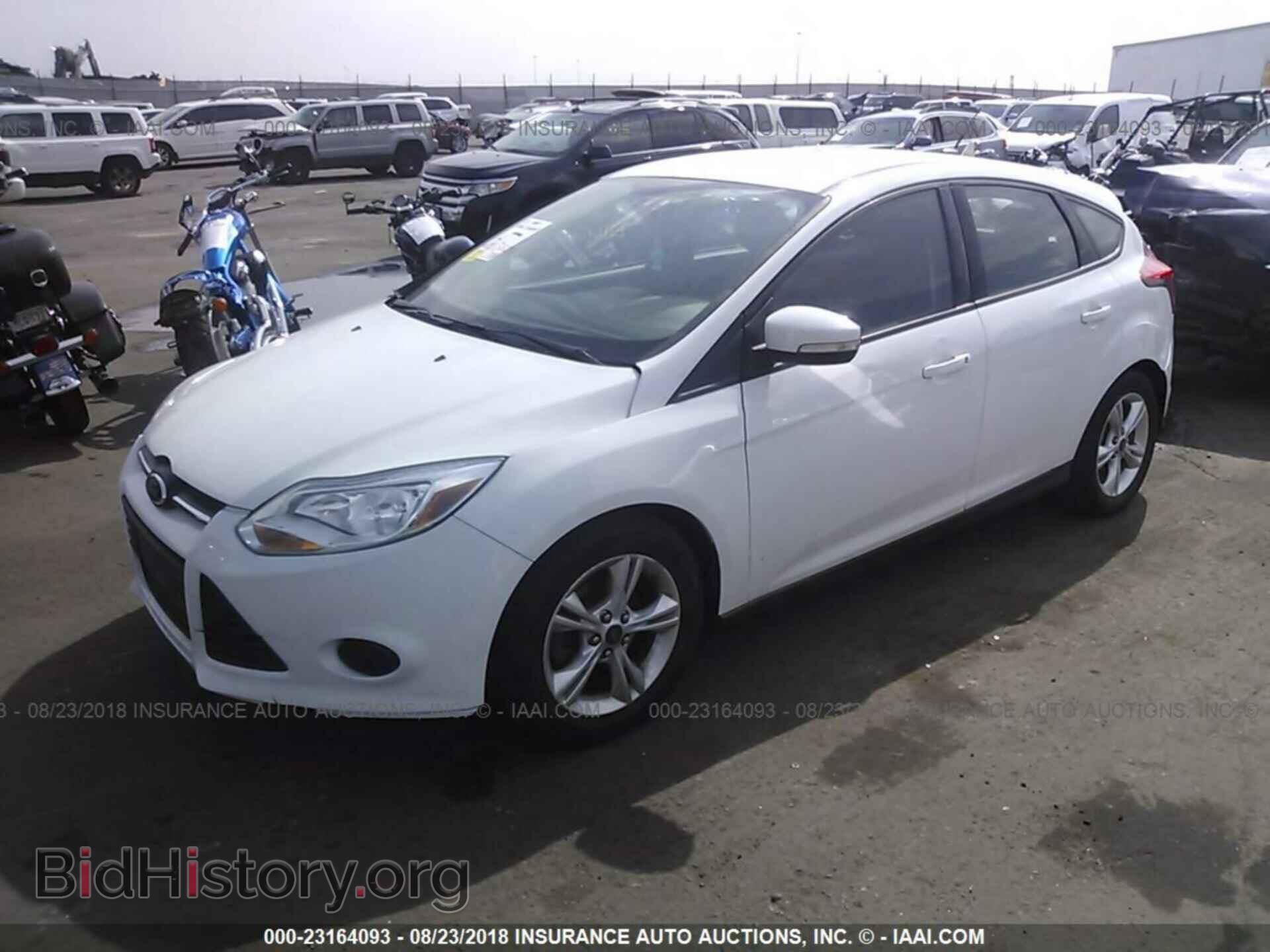 2014 Ford Focus - VIN: 1FADP3K20EL266241 - Фото 2
