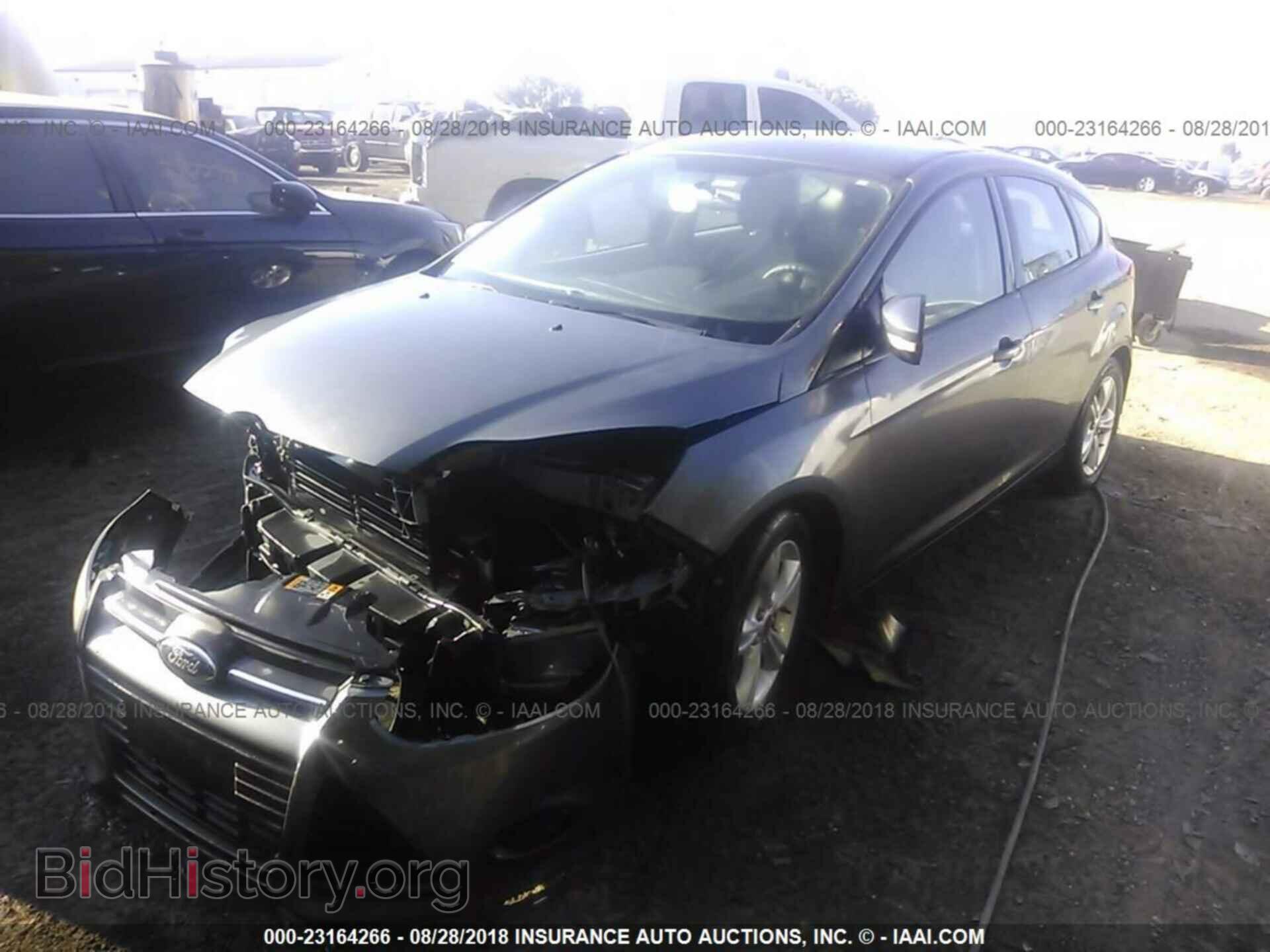 2014 Ford Focus - VIN: 1FADP3K28EL457678 - Фото 2