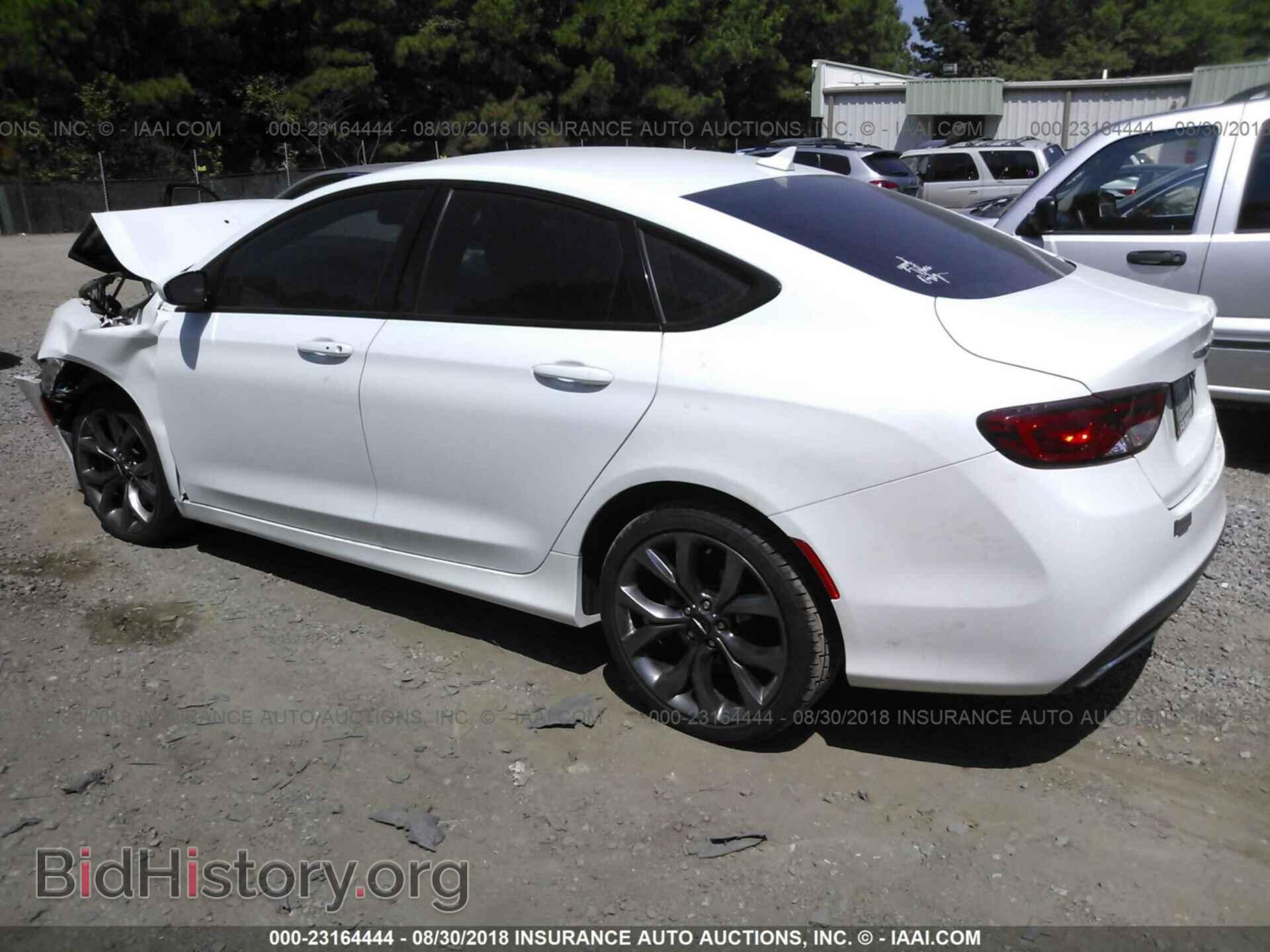2015 Chrysler 200 - VIN: 1C3CCCBG6FN542882 - Фото 3