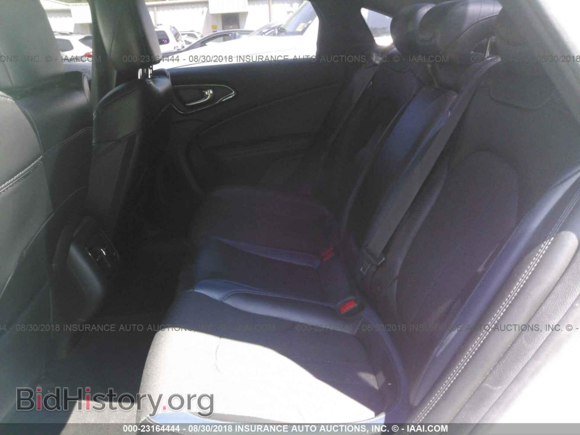 2015 Chrysler 200 - VIN: 1C3CCCBG6FN542882 - Фото 8