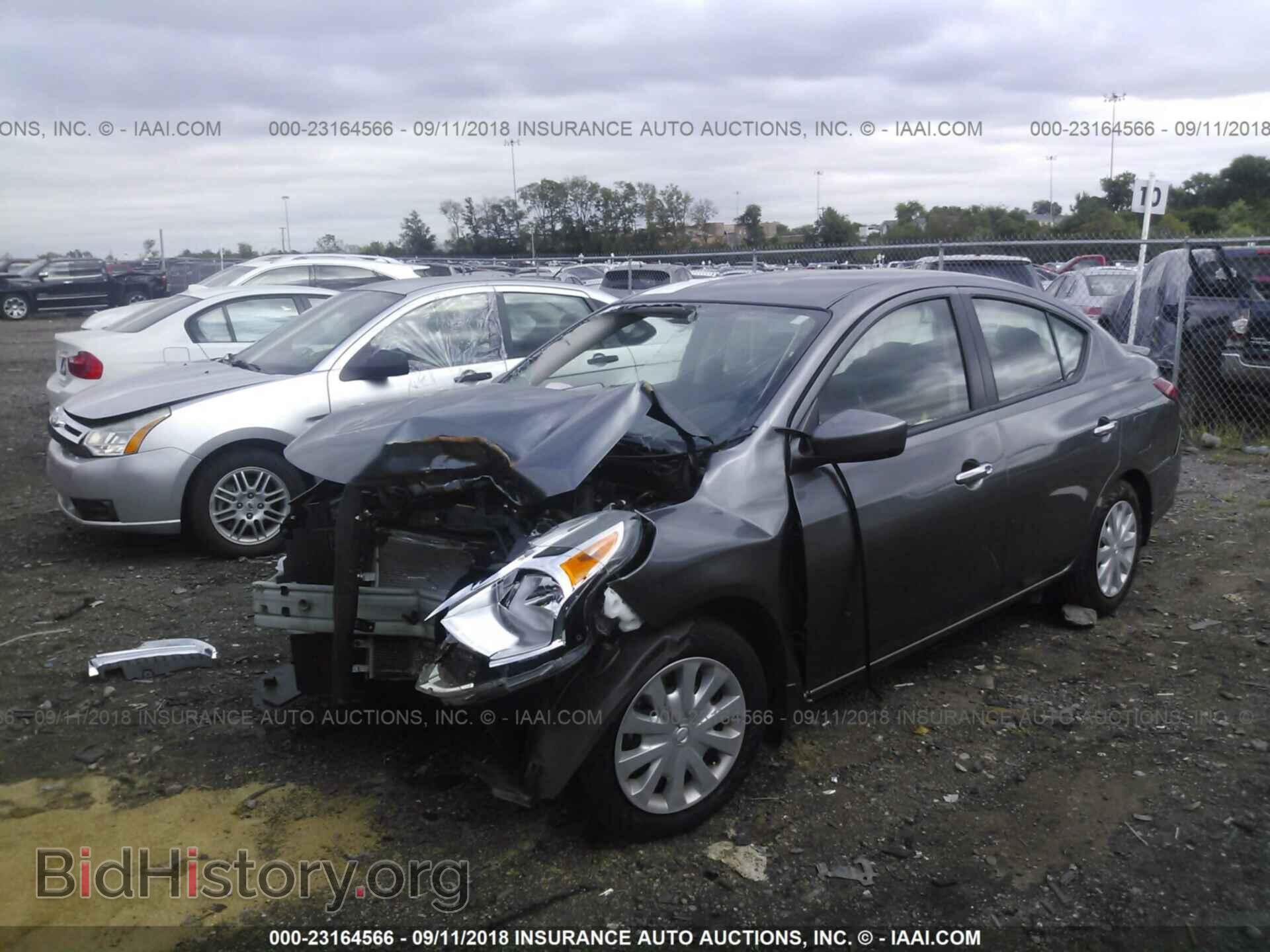 2017 Nissan Versa - VIN: 3N1CN7AP3HL901111 - Photo 2