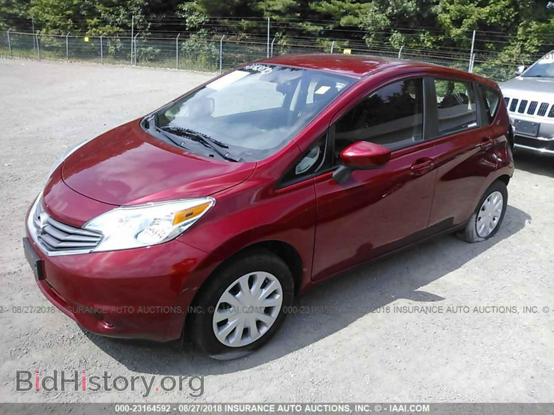 2015 Nissan Versa note - VIN: 3N1CE2CP4FL409894 - Фото 2