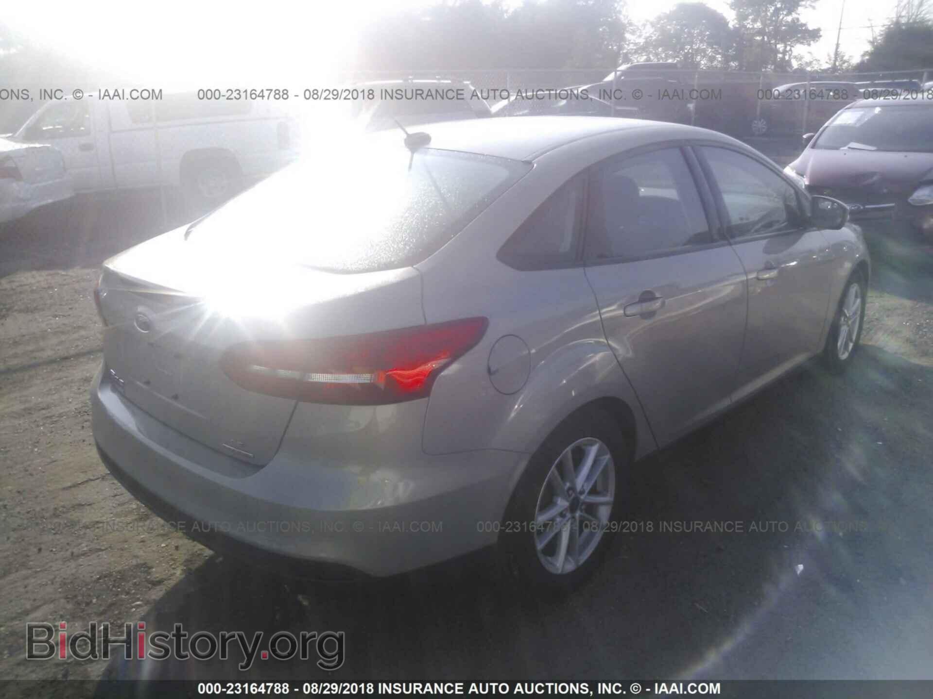 2015 Ford Focus - VIN: 1FADP3F20FL247362 - Фото 4