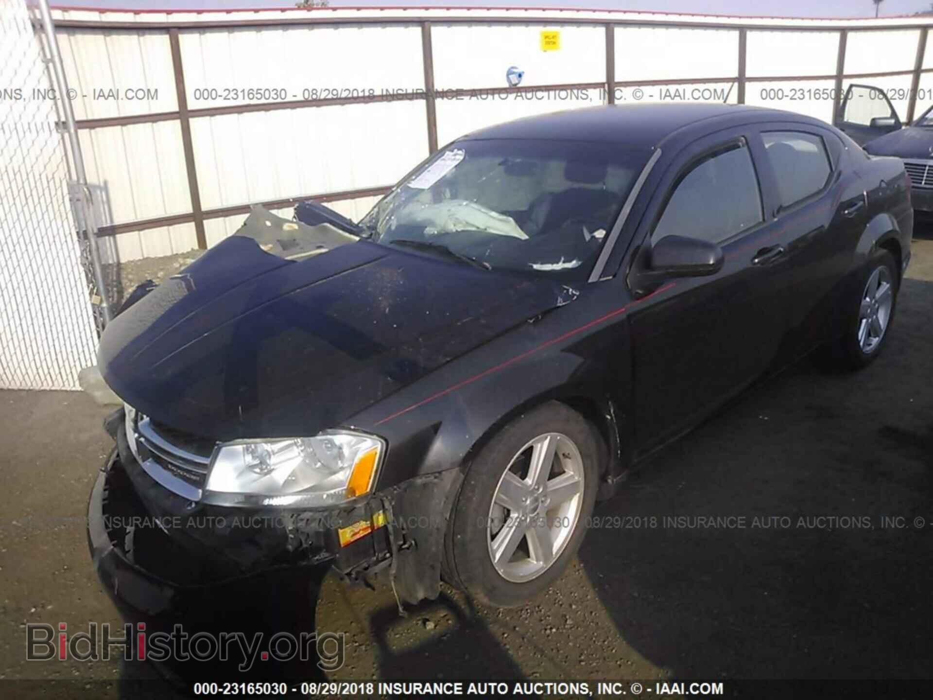 2011 Dodge Avenger - VIN: 1B3BD1FB2BN559231 - Фото 2