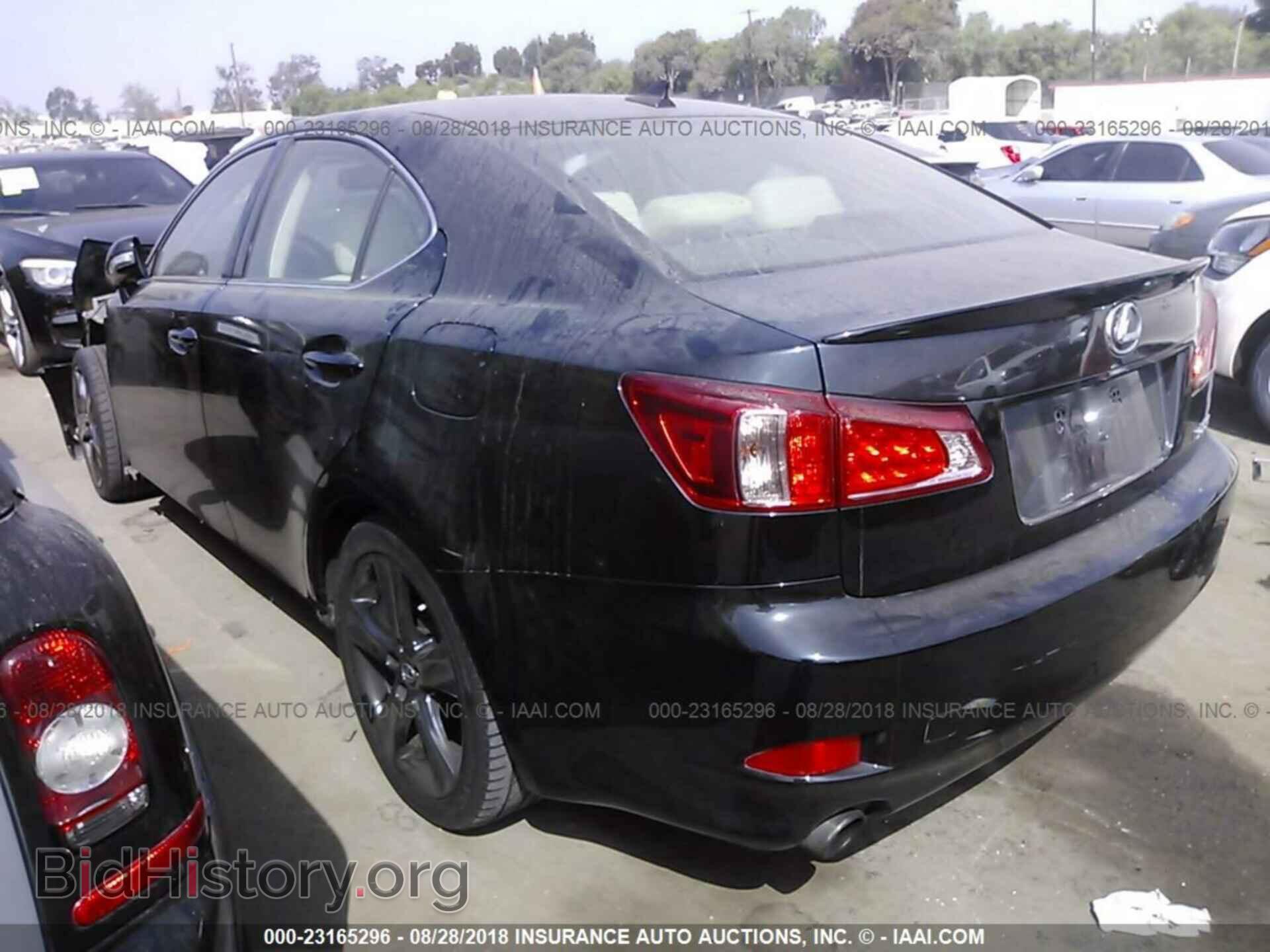 2011 Lexus Is - VIN: JTHBF5C21B5152424 - Photo 3