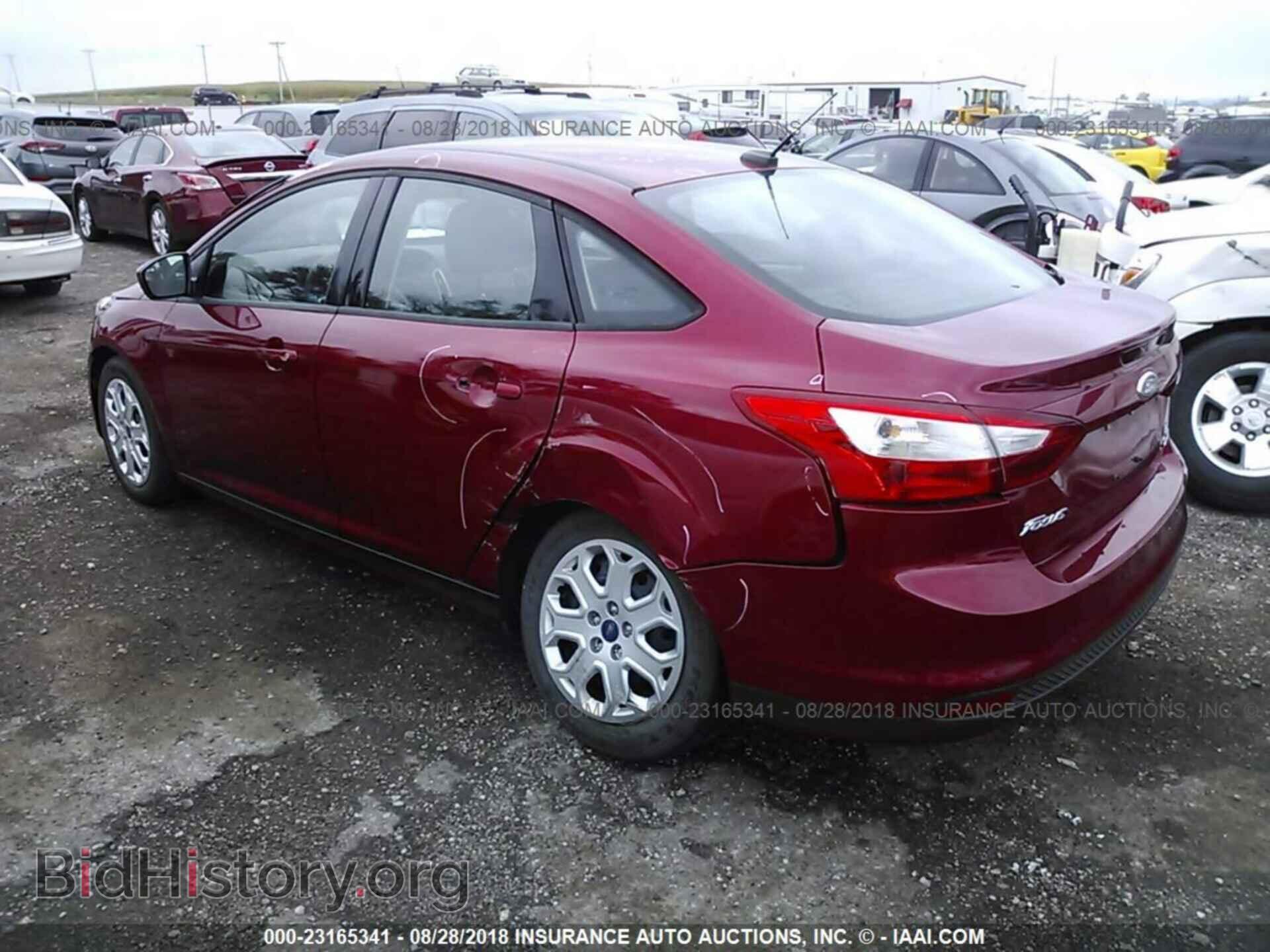 2012 Ford Focus - VIN: 1FAHP3F21CL450421 - Photo 3