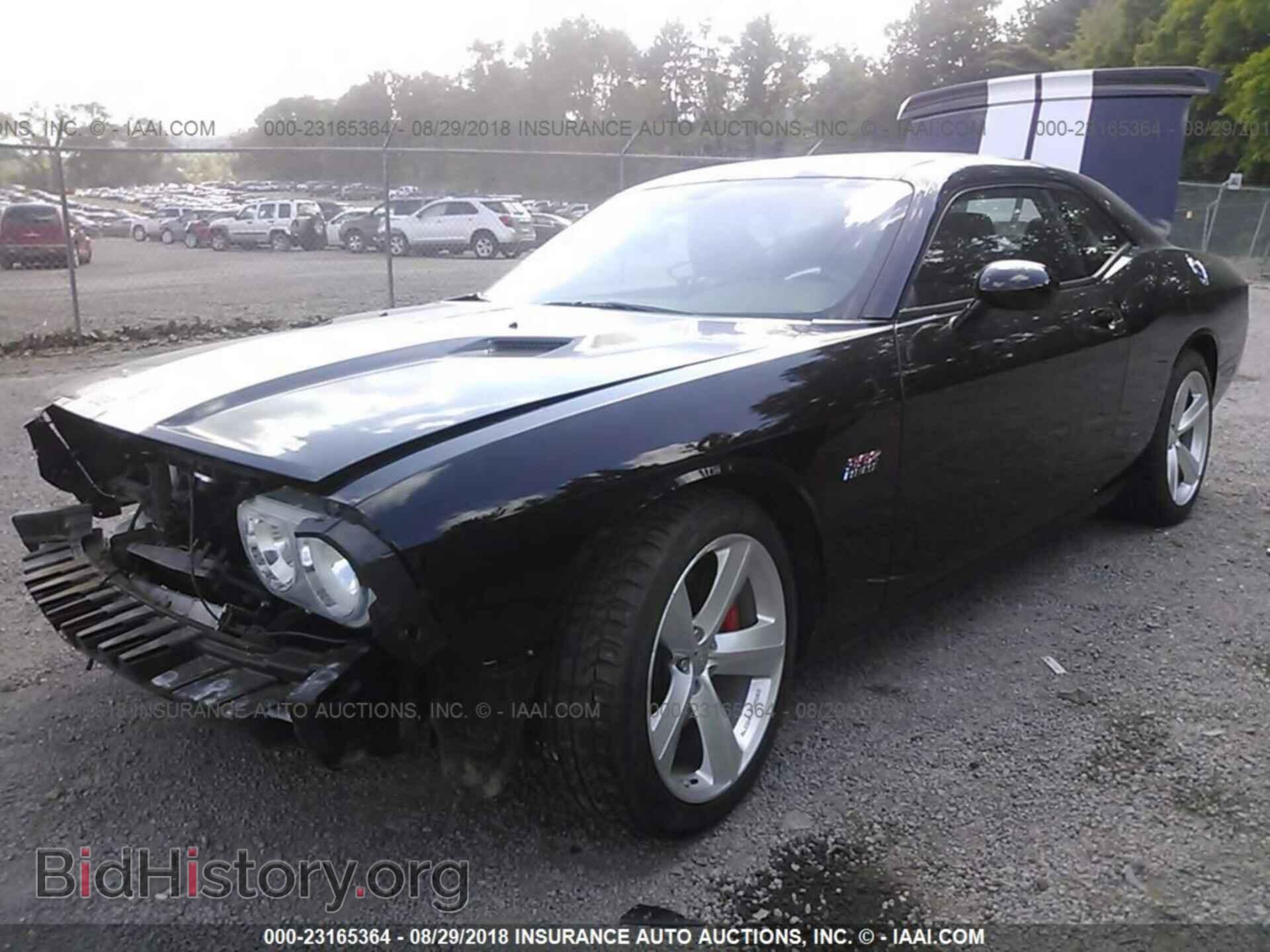2012 Dodge Challenger - VIN: 2C3CDYCJ0CH118901 - Photo 2