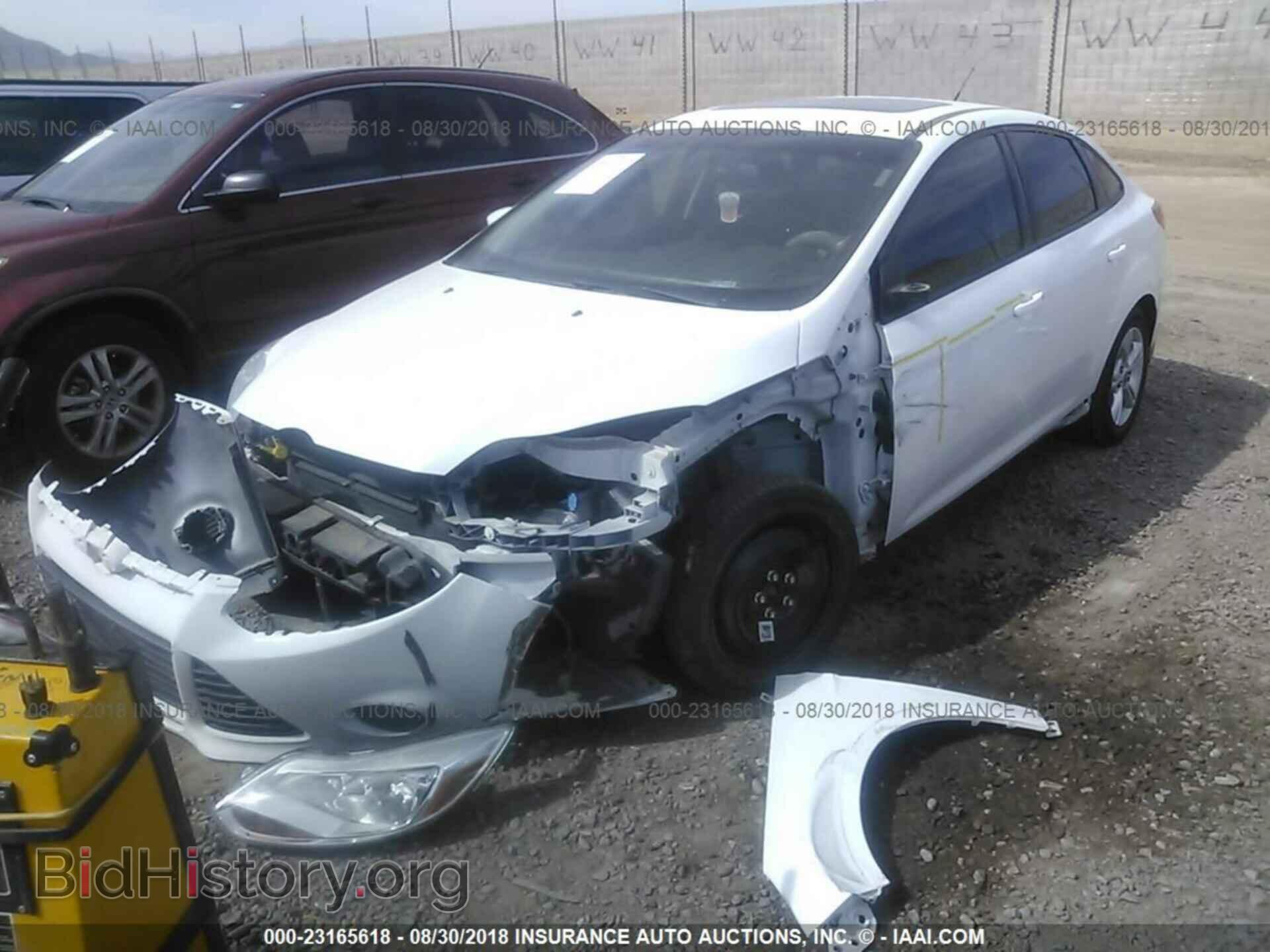 2013 Ford Focus - VIN: 1FADP3F26DL164368 - Photo 2