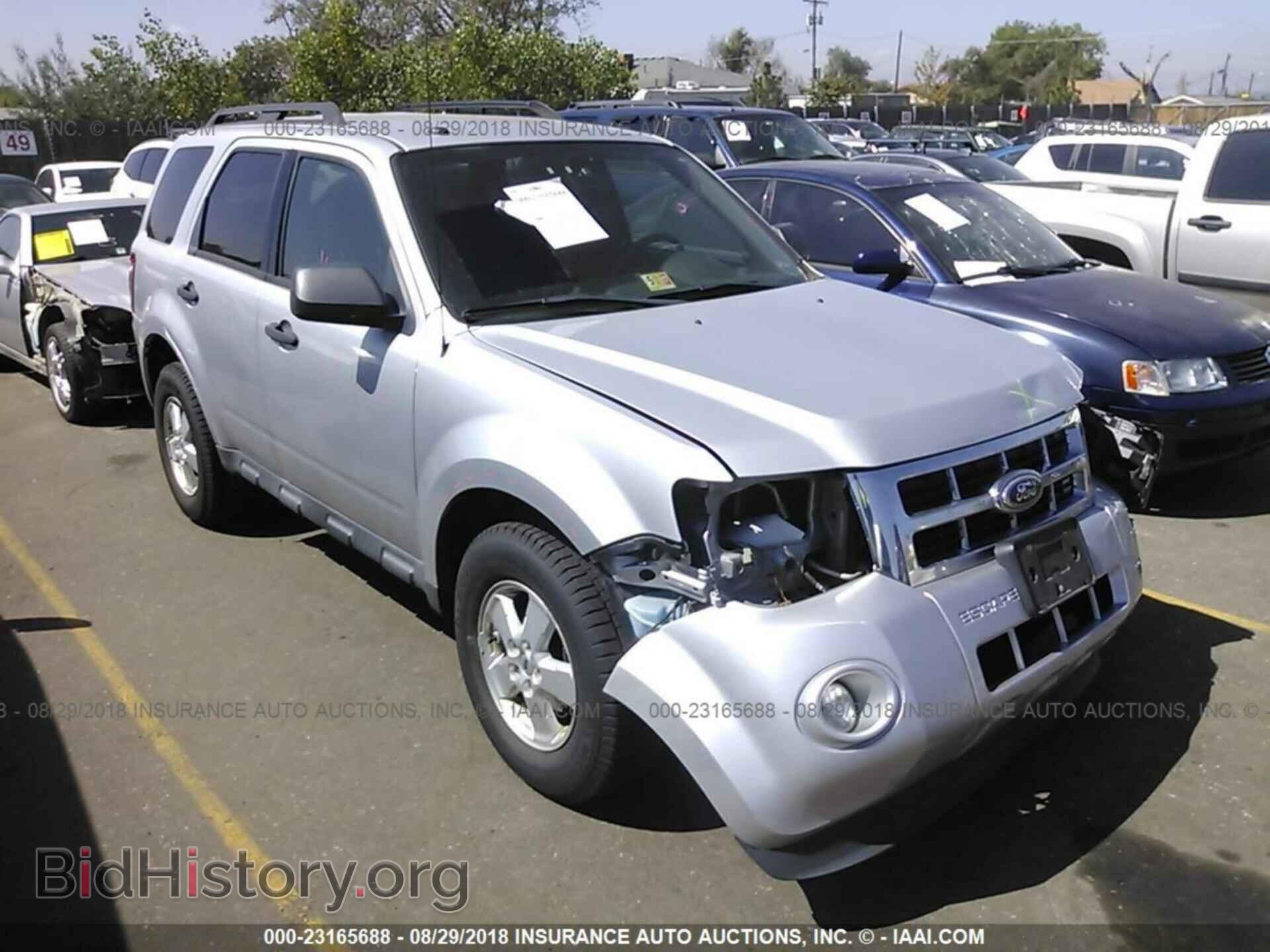 Photo 1FMCU0D7XCKC14202 - Ford Escape 2012