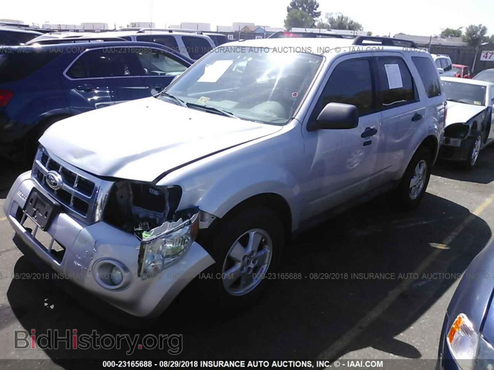 2012 Ford Escape - VIN: 1FMCU0D7XCKC14202 - Фото 2