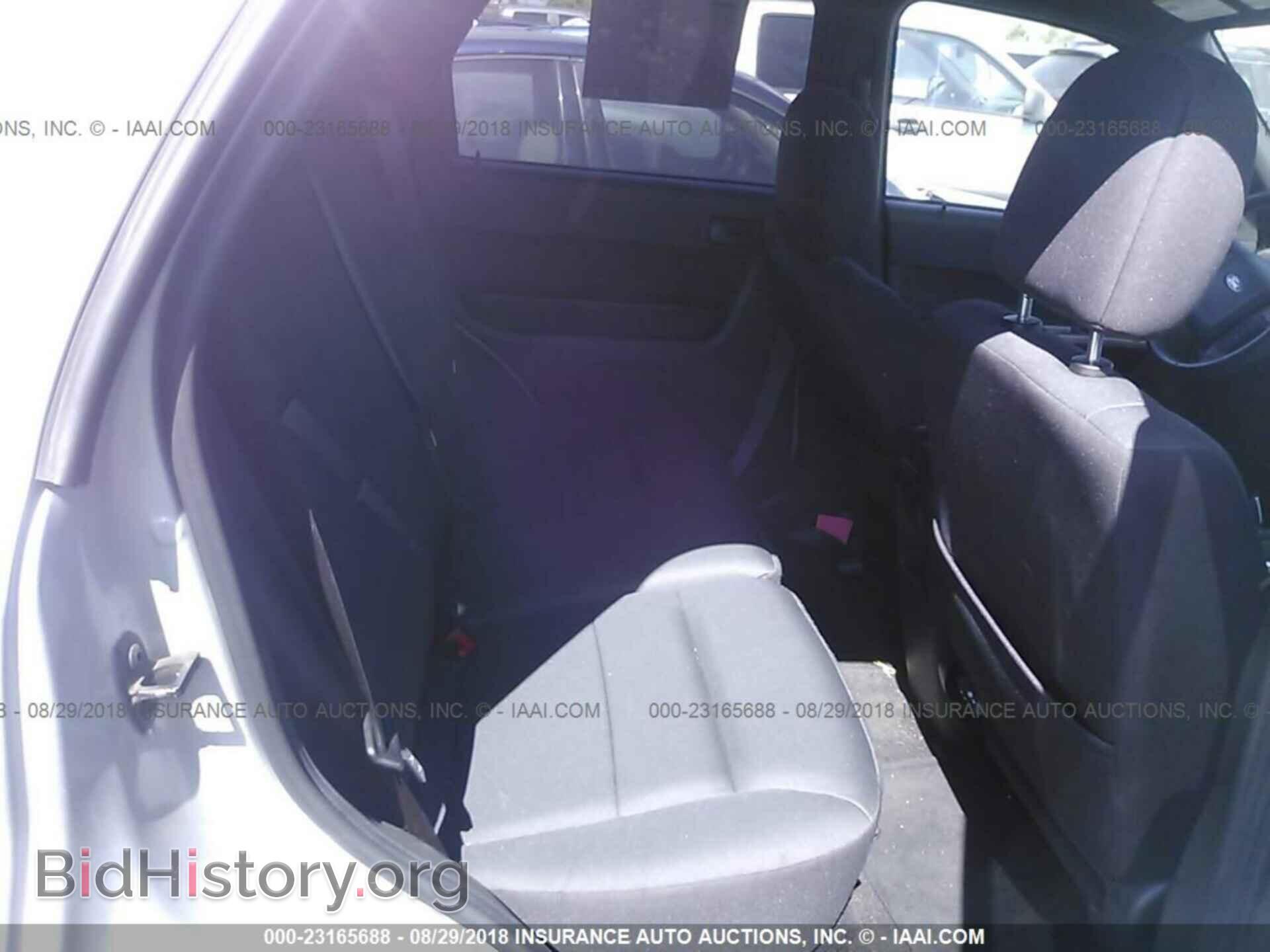 2012 Ford Escape - VIN: 1FMCU0D7XCKC14202 - Фото 8