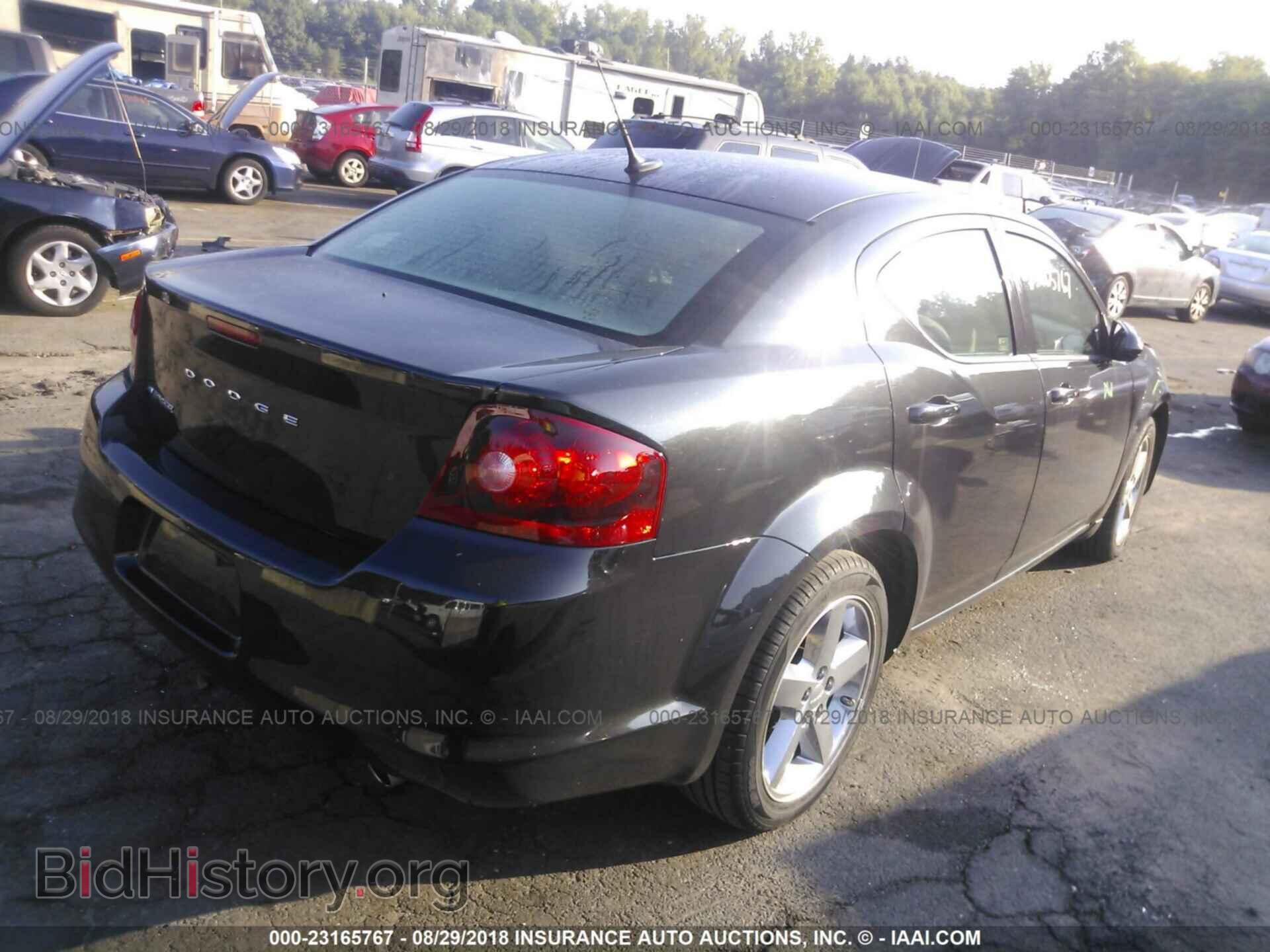 2011 Dodge Avenger - VIN: 1B3BD2FGXBN514779 - Photo 4