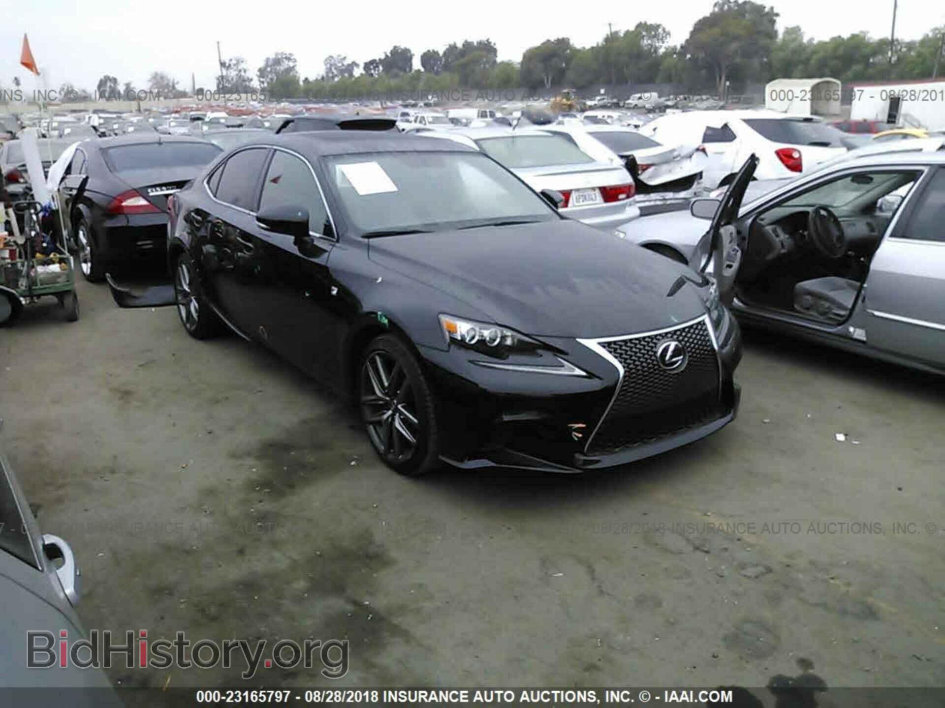 Photo JTHBA1D24G5037054 - LEXUS IS 2016