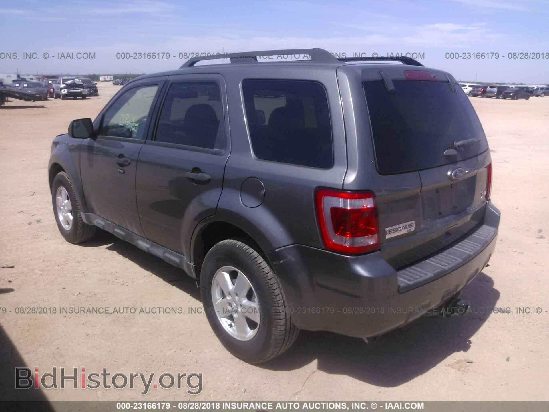 2012 Ford Escape - VIN: 1FMCU9DG1CKB34324 - Photo 3