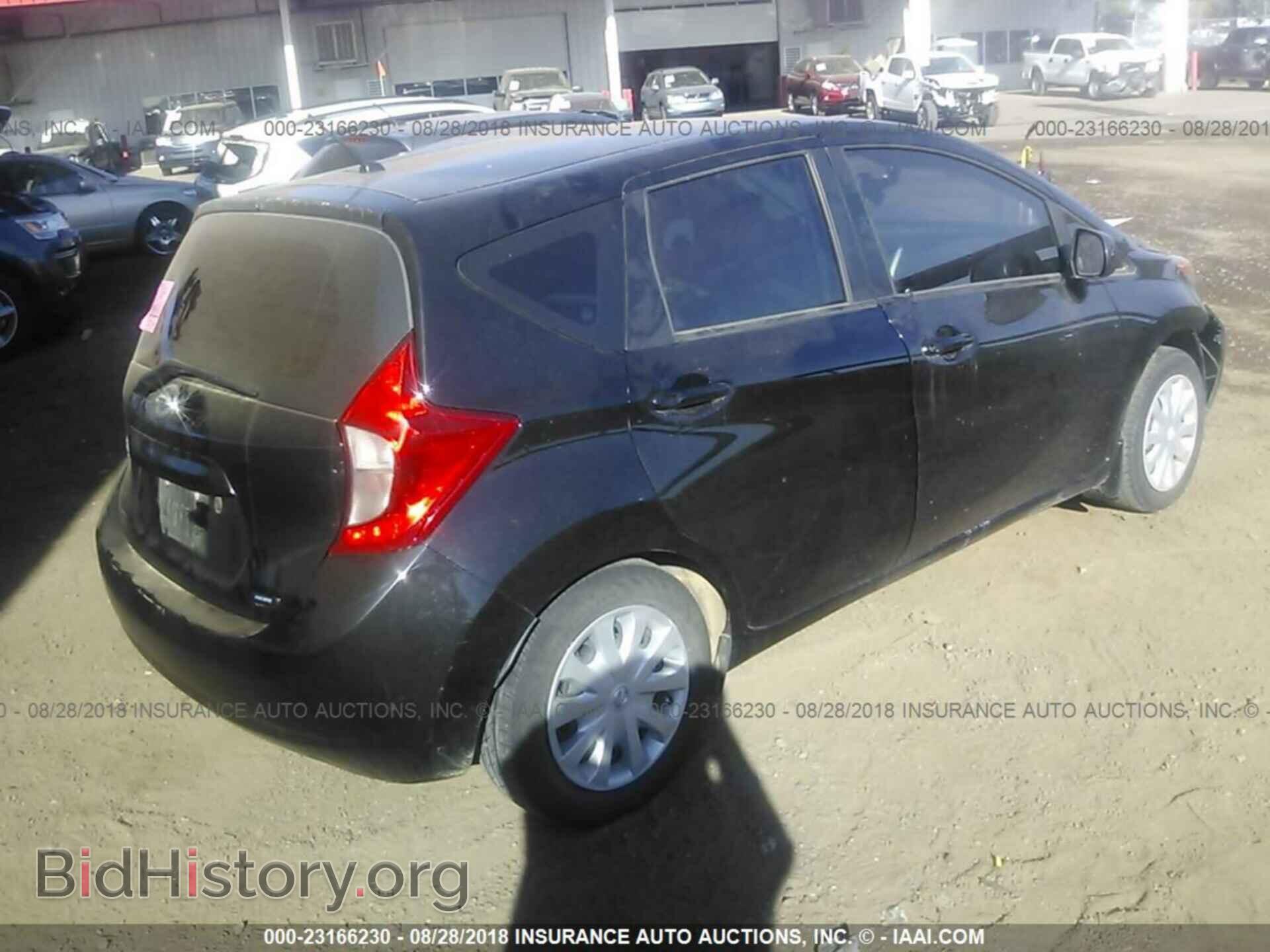2014 Nissan Versa note - VIN: 3N1CE2CP1EL421855 - Photo 4