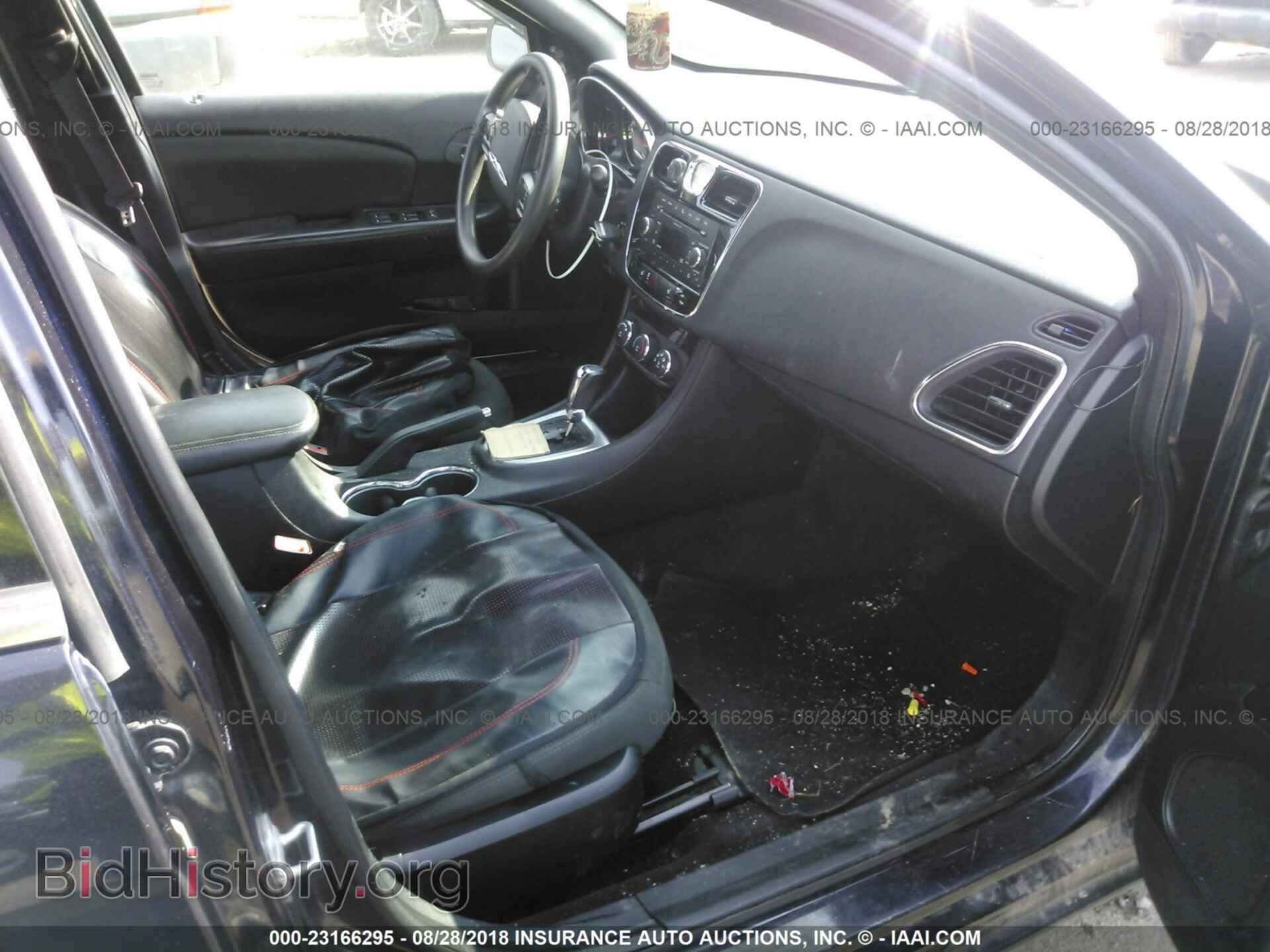 2011 Chrysler 200 - VIN: 1C3BC4FB7BN558051 - Photo 5