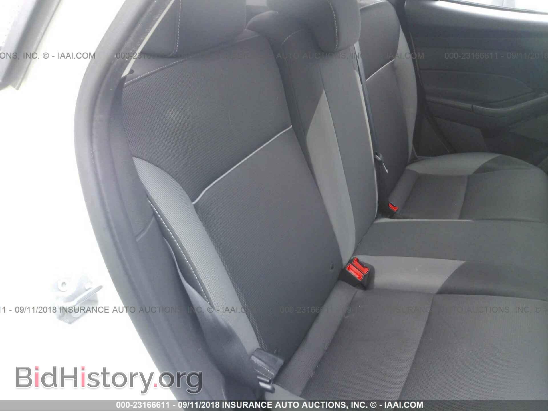 2012 Ford Focus - VIN: 1FAHP3K24CL117328 - Photo 8