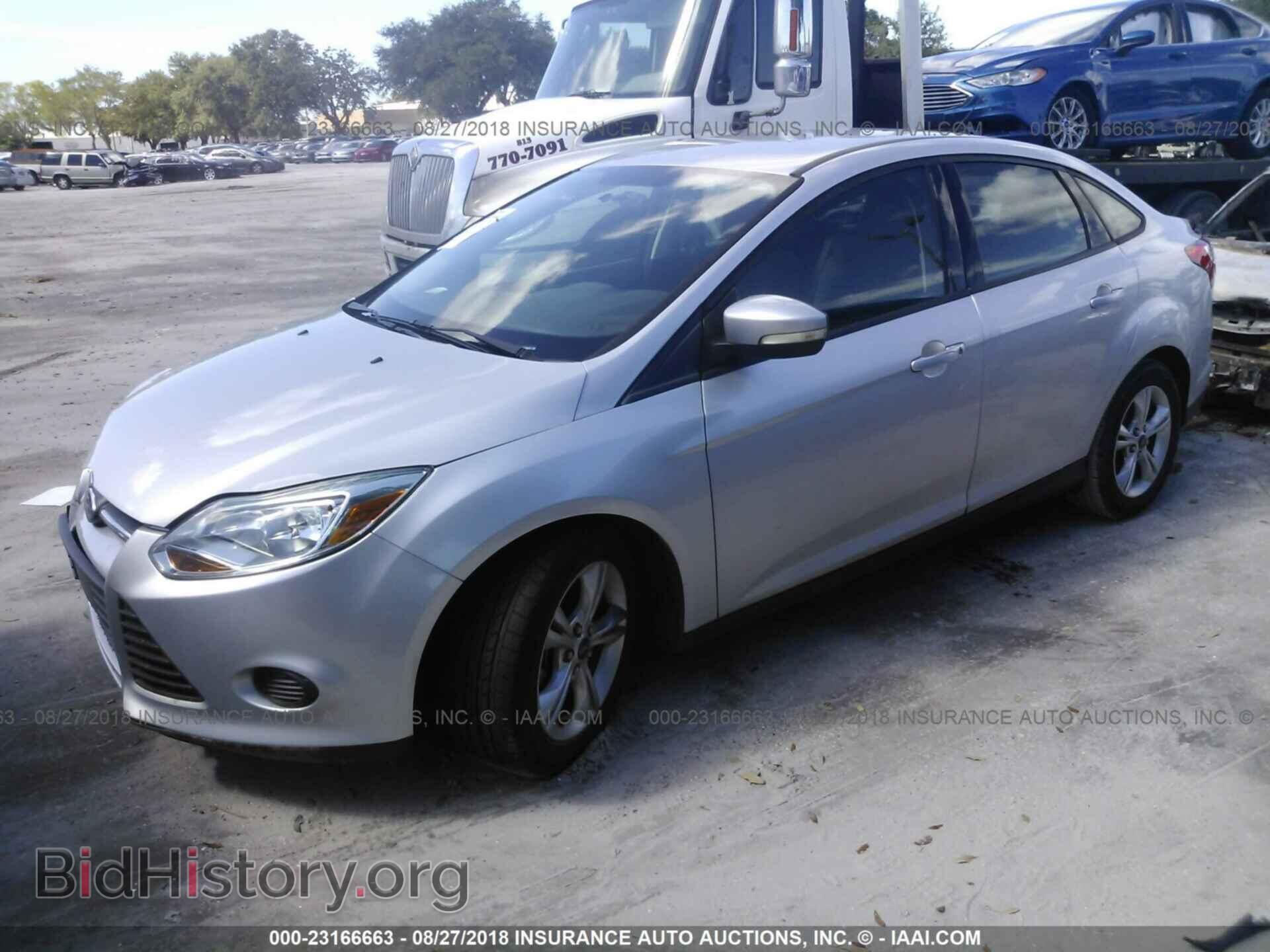 2013 Ford Focus - VIN: 1FADP3F20DL286157 - Фото 2