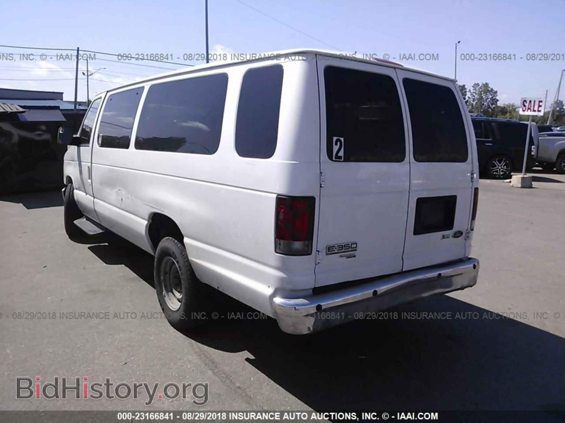 2012 Ford Econoline - VIN: 1FDSS3BL8CDB07348 - Фото 3