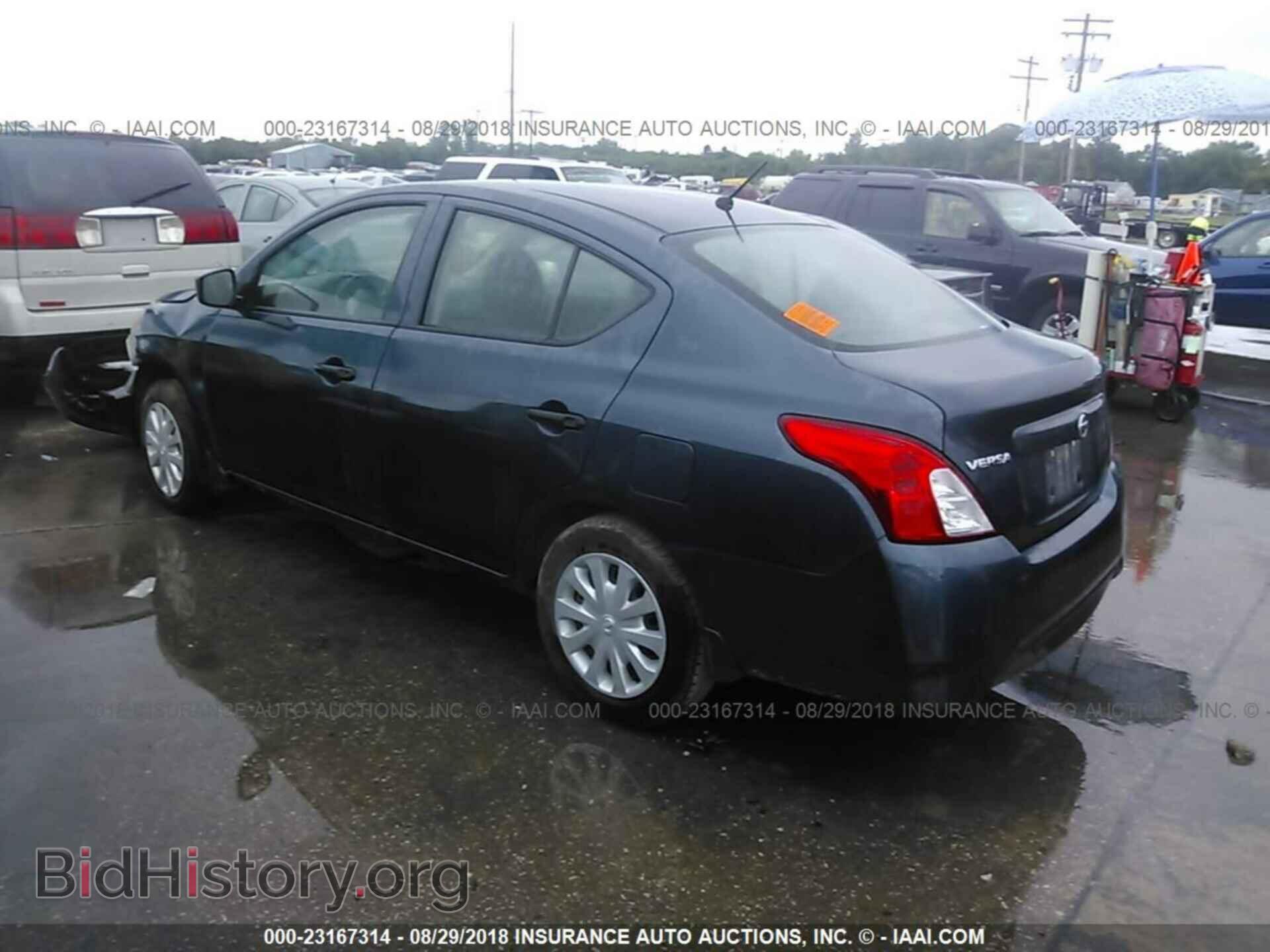 2017 Nissan Versa - VIN: 3N1CN7AP8HL888842 - Фото 3