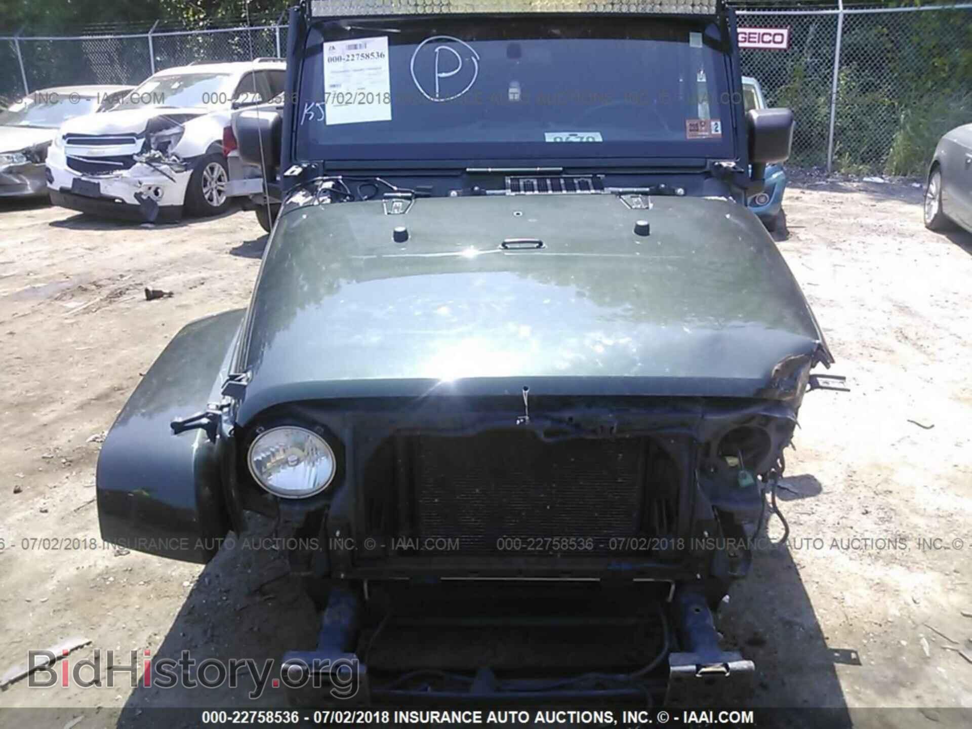 2011 JEEP WRANGLER - VIN: 1J4AA5D16BL518420 - Фото 6