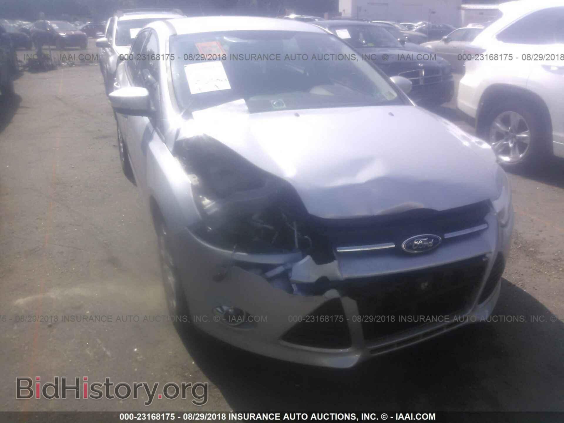 2012 Ford Focus - VIN: 1FAHP3F28CL353281 - Photo 6