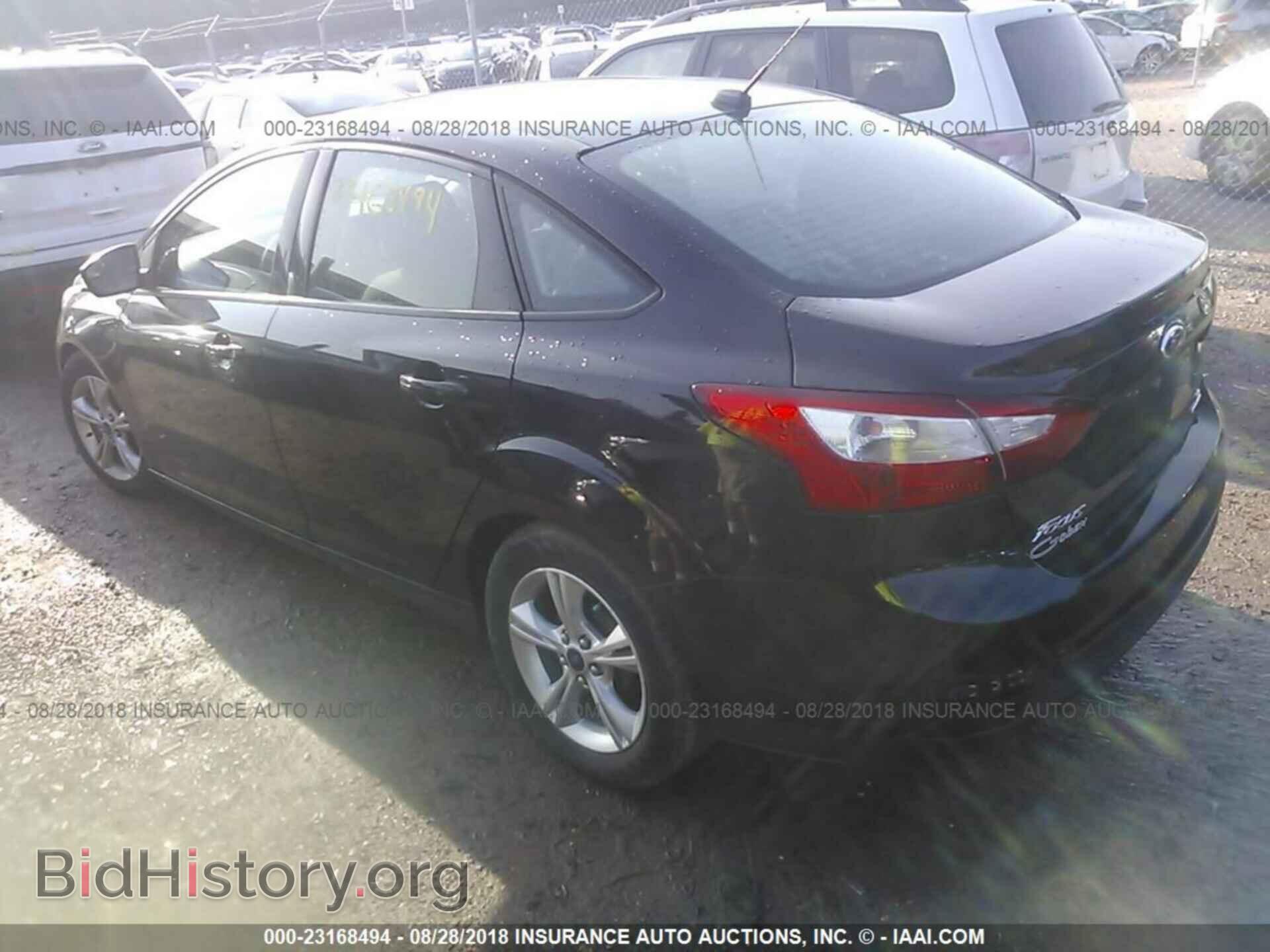 2014 Ford Focus - VIN: 1FADP3F28EL105422 - Photo 3