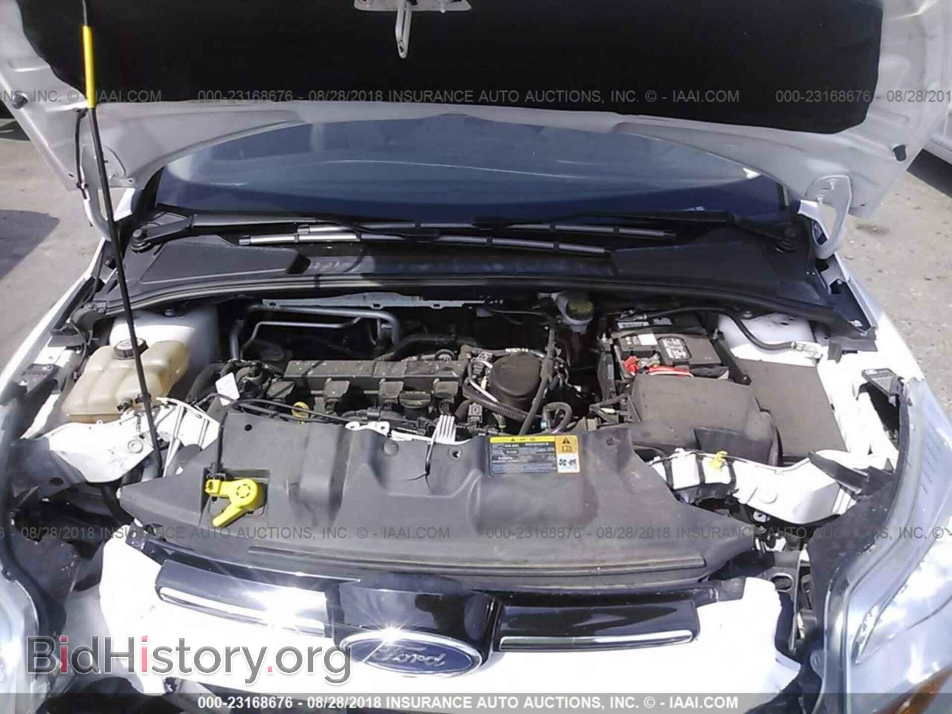 2012 Ford Focus - VIN: 1FAHP3H26CL332829 - Photo 10