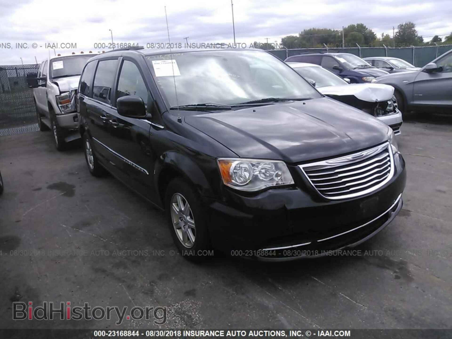 Фотография 2C4RC1BG1CR400092 - Chrysler Town and country 2012