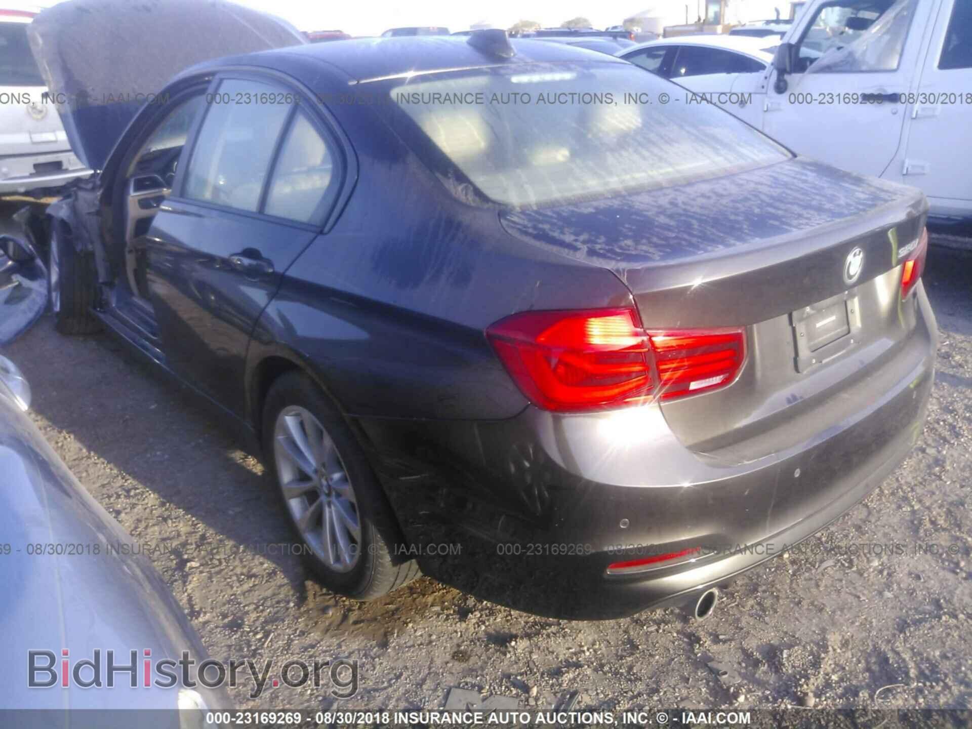 2016 BMW 320 - VIN: WBA8E1G50GNT34213 - Photo 3