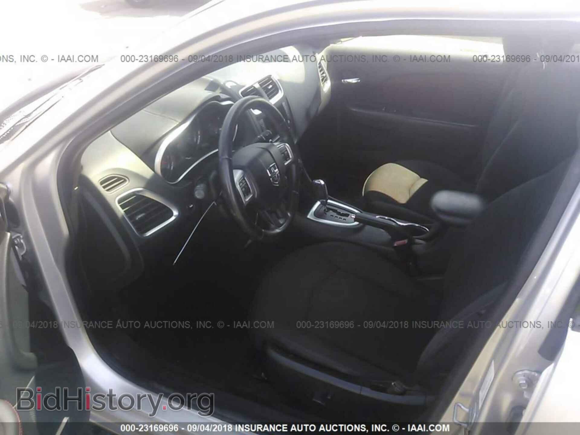 2011 Dodge Avenger - VIN: 1B3BD1FGXBN524805 - Photo 5