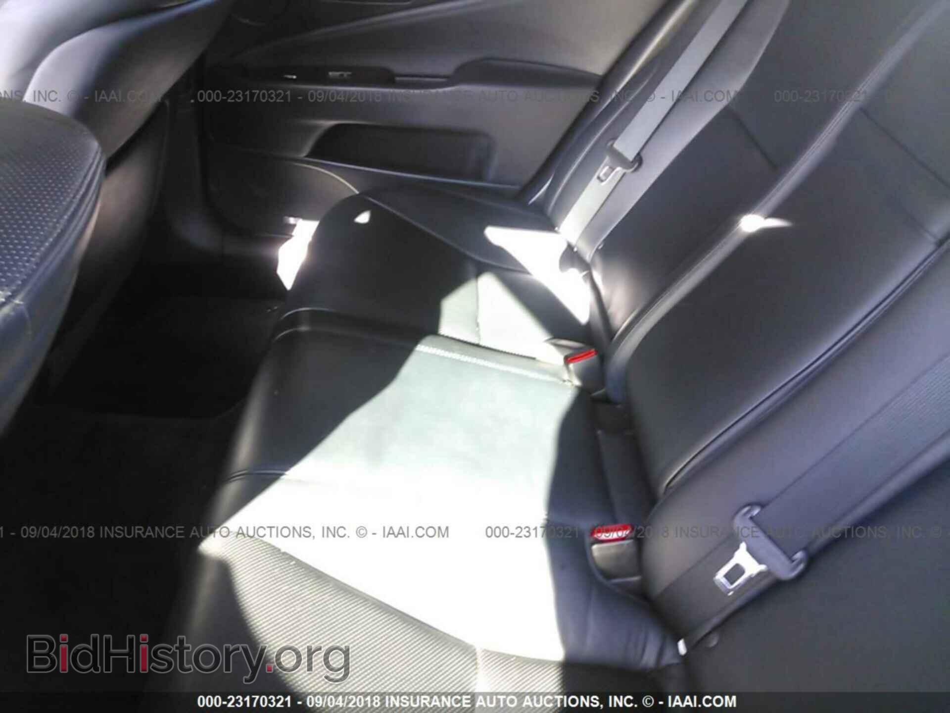 2011 Lexus Ls - VIN: JTHCL5EF2B5011438 - Photo 8