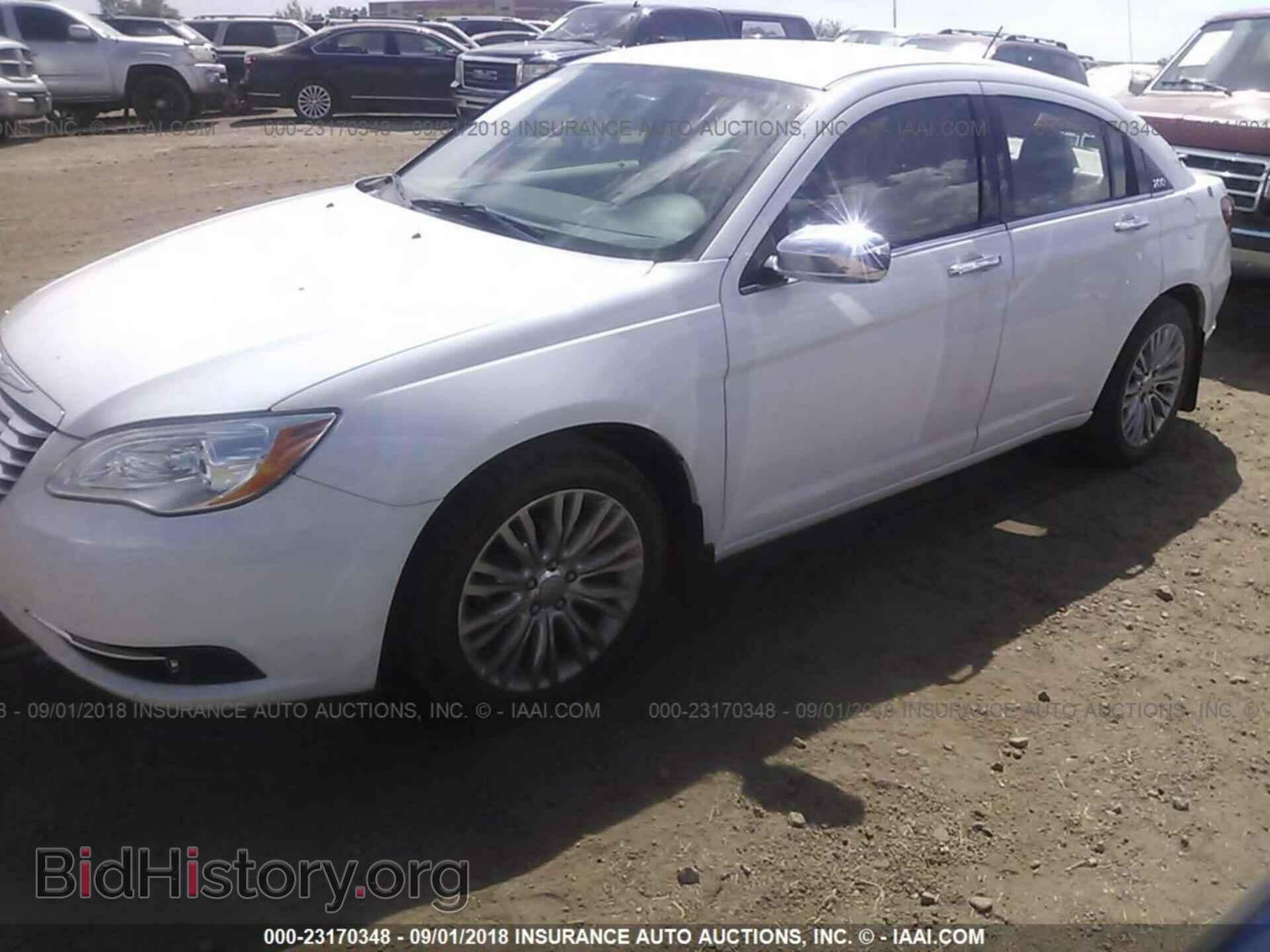 2012 Chrysler 200 - VIN: 1C3CCBCB9CN226675 - Photo 2