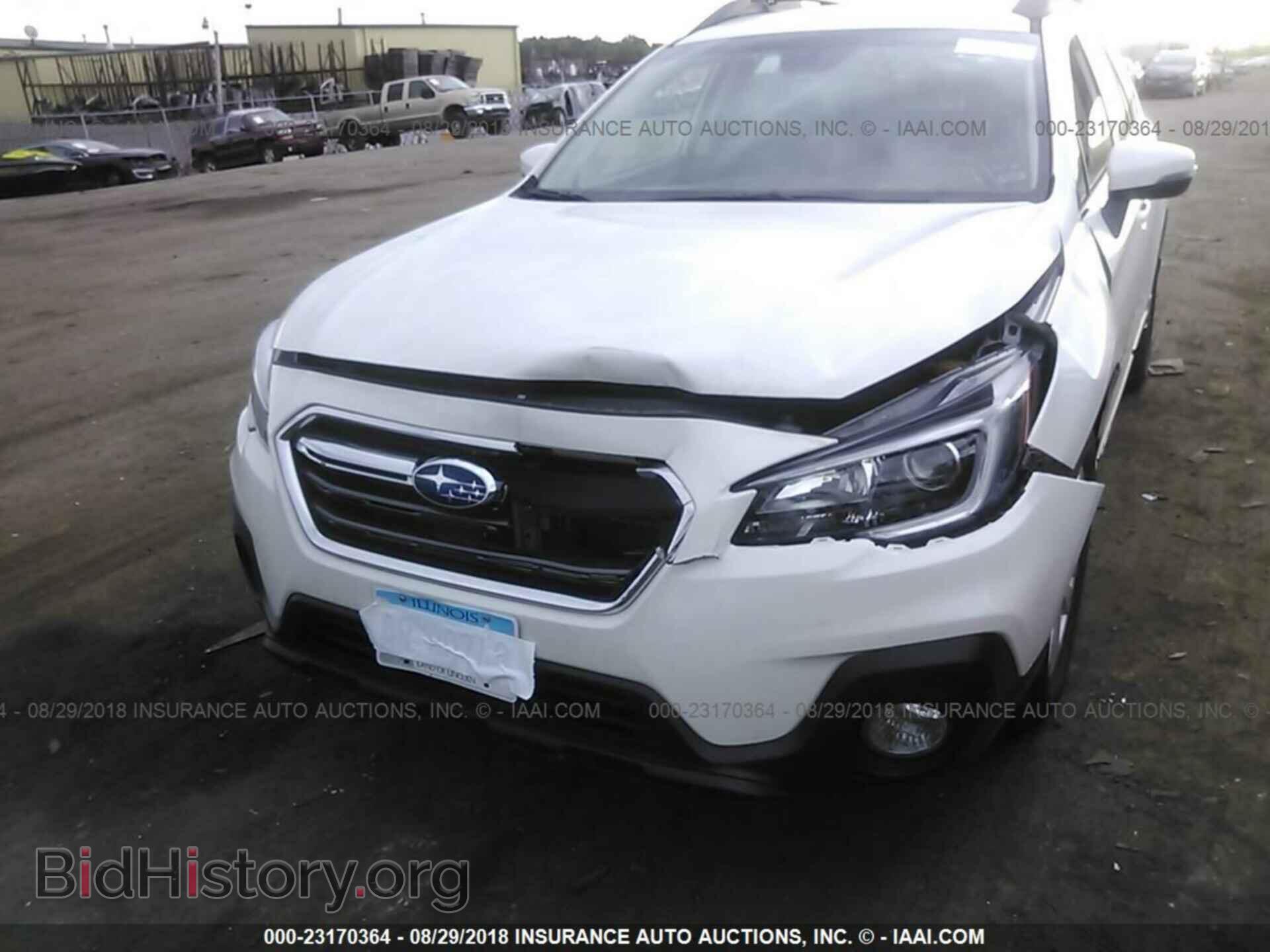 2018 Subaru Outback - VIN: 4S4BSAFC0J3324331 - Фото 6