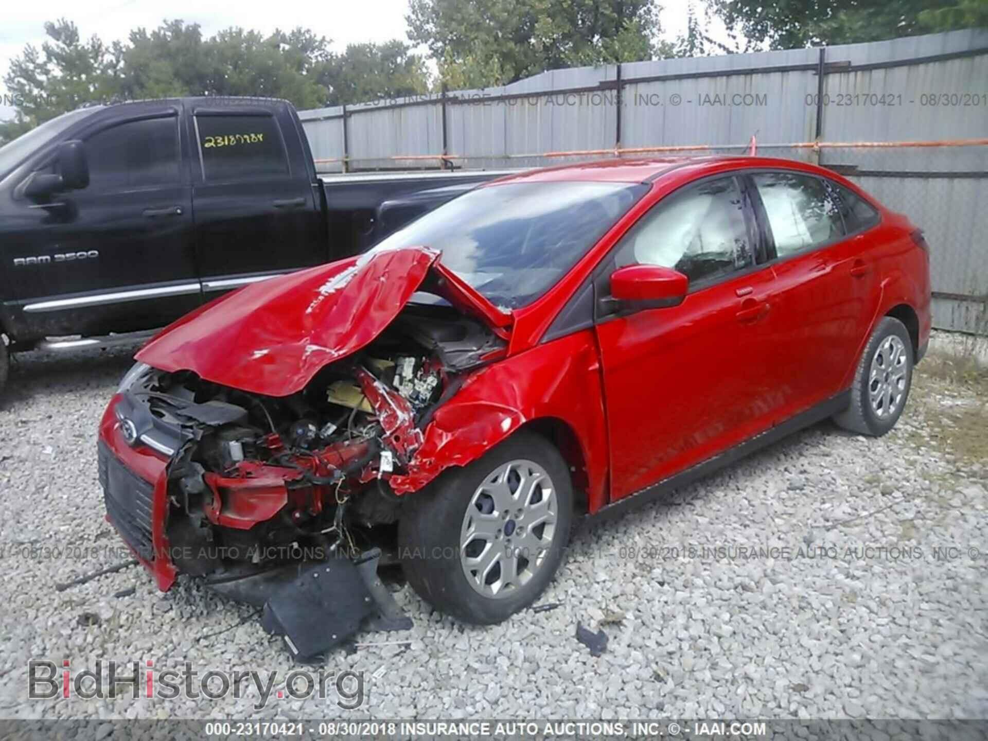 2012 Ford Focus - VIN: 1FAHP3F25CL464712 - Photo 2