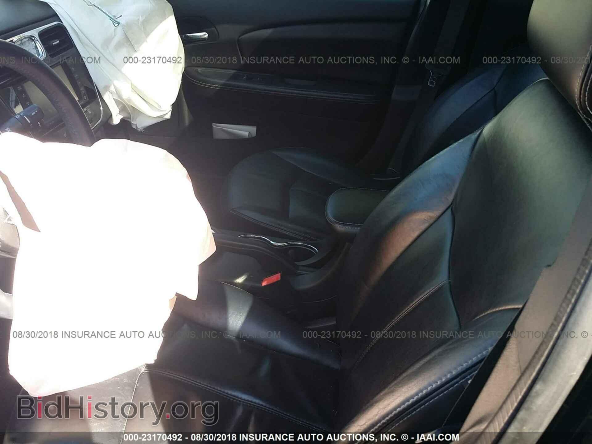 2013 Chrysler 200 - VIN: 1C3CCBCG8DN657313 - Photo 8