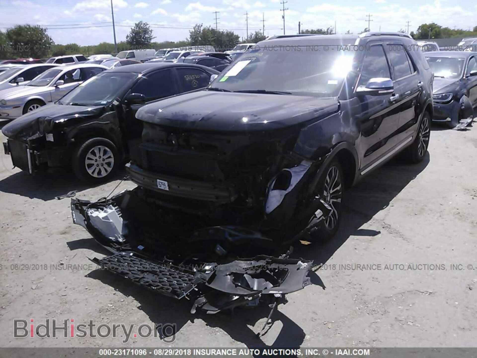 2016 Ford Explorer - VIN: 1FM5K8HT0GGC57461 - Photo 2