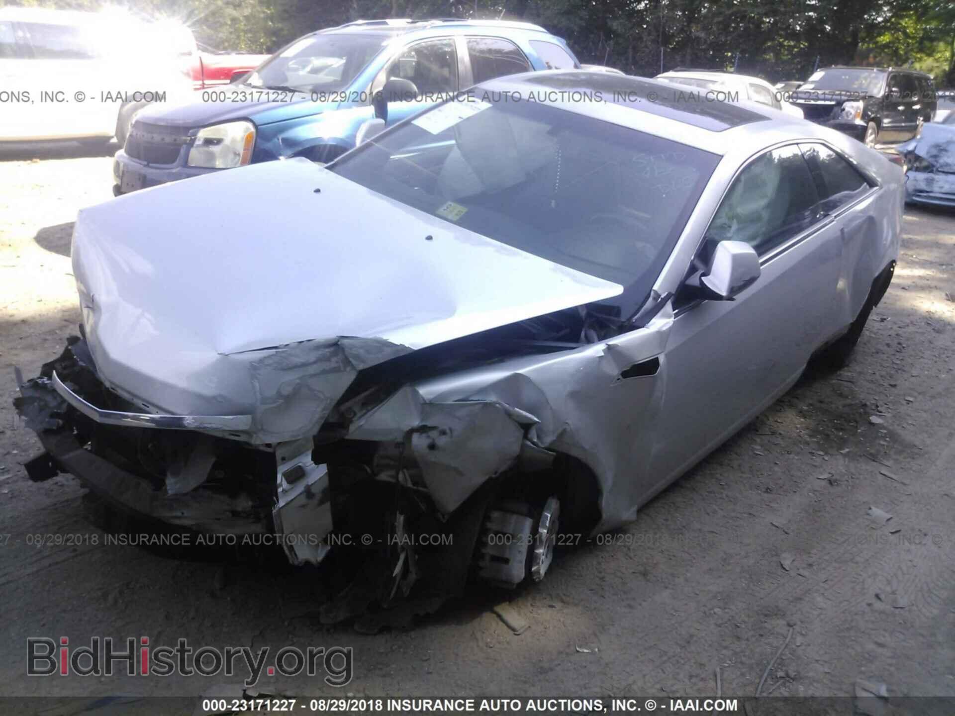 2013 Cadillac Cts - VIN: 1G6DL1E33D0102080 - Photo 2