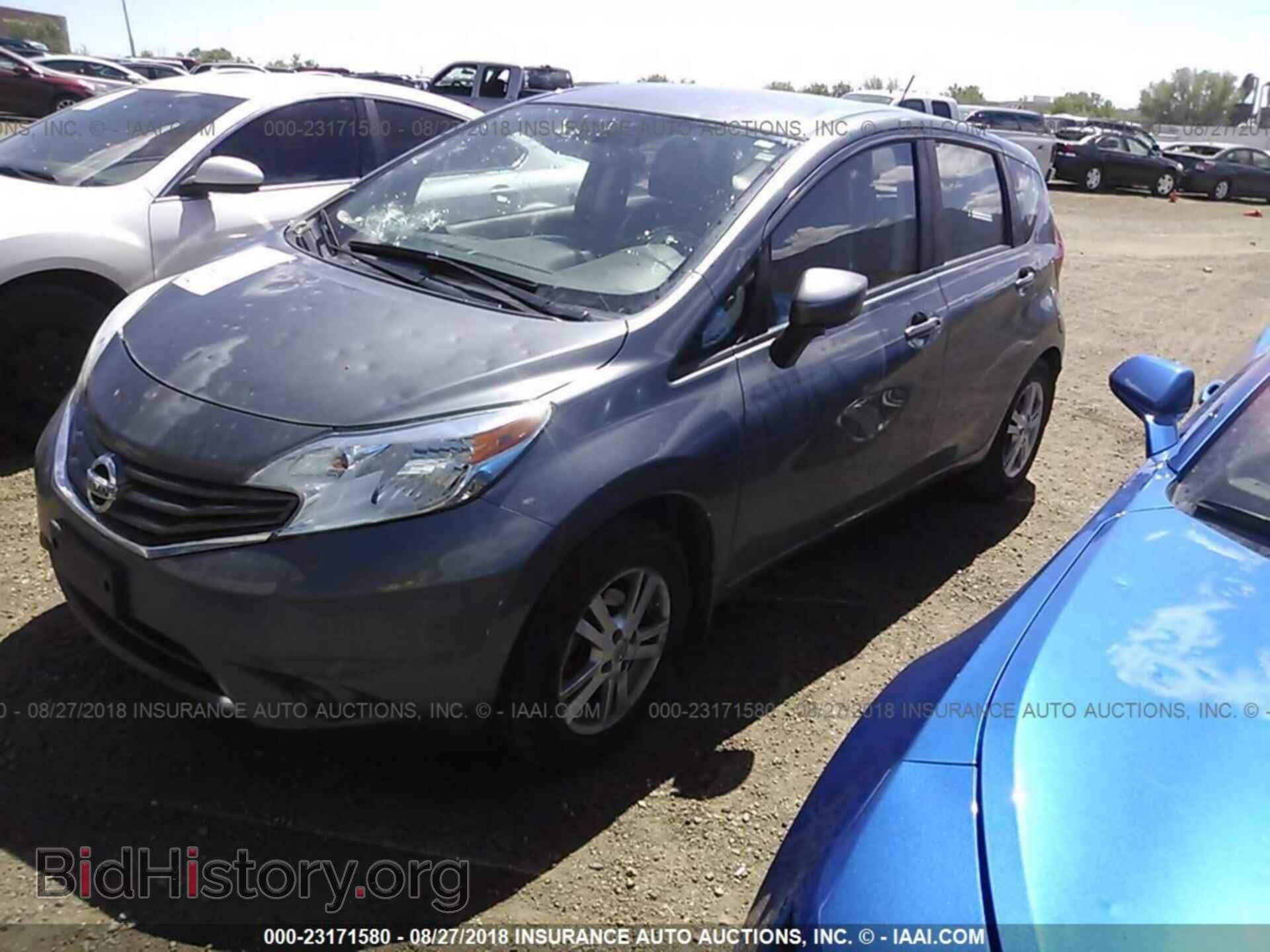 2016 Nissan Versa note - VIN: 3N1CE2CP0GL397499 - Фото 2